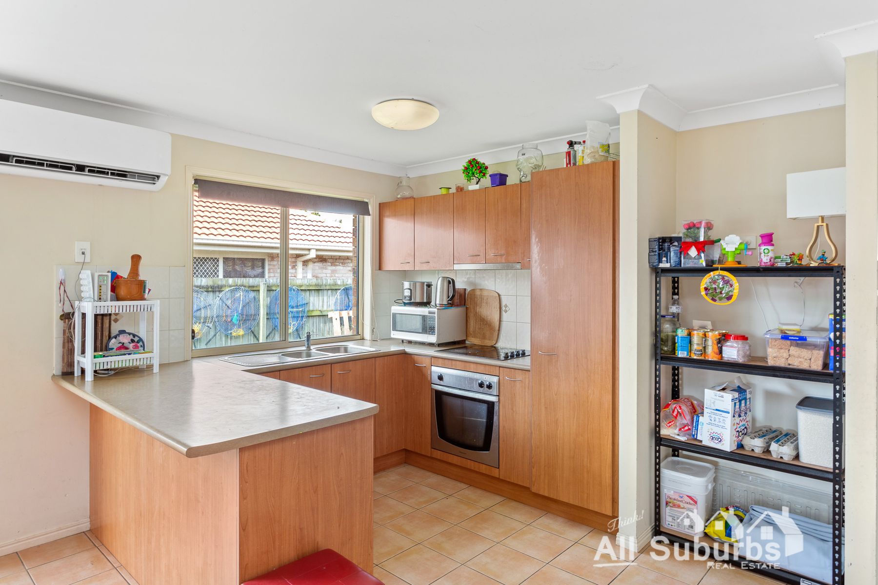 18 Clayton Court, Crestmead QLD 4132, Crestmead - Thumbnail 2
