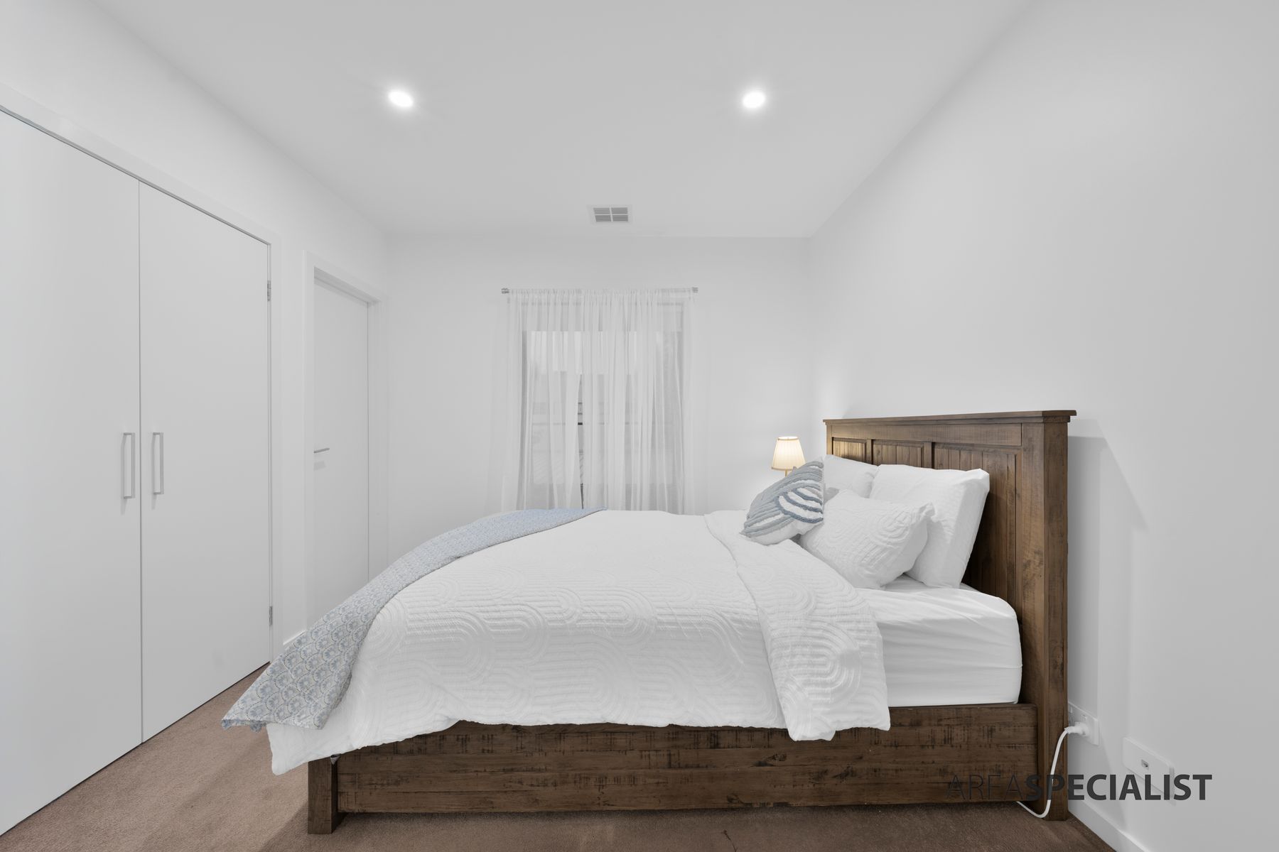 37 Villager Street, Cranbourne East, Cranbourne East - Thumbnail 4