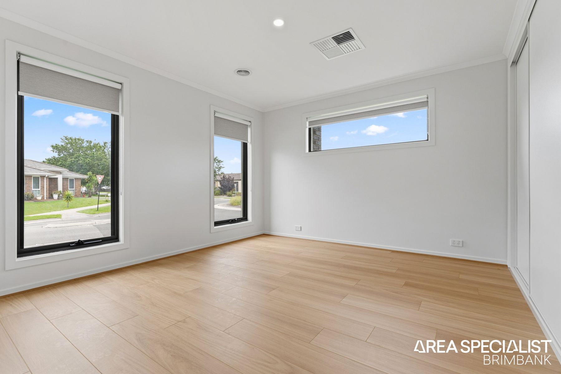 19 Edmondshaw Drive, Deer Park, VIC 3023, Deer Park - Thumbnail 4