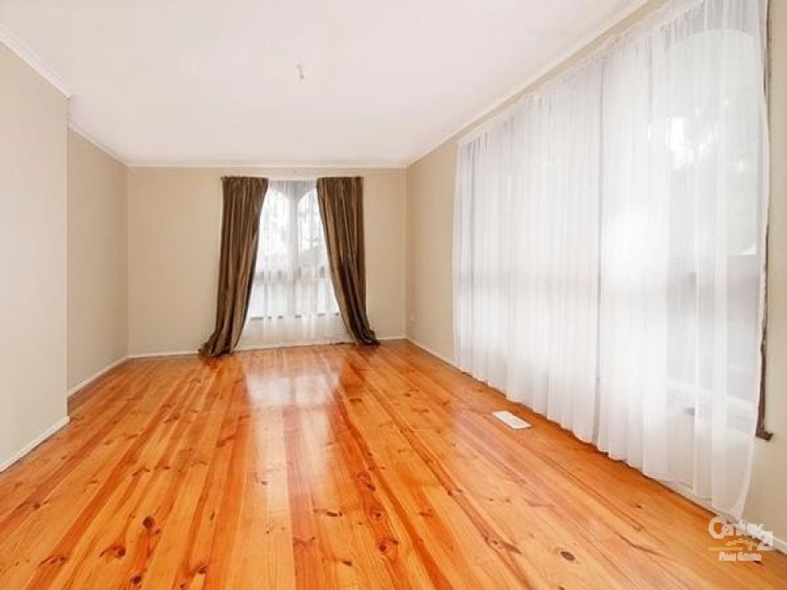 952 Waverley Road, Wheelers Hill, VIC 3150, Wheelers Hill - Thumbnail 2