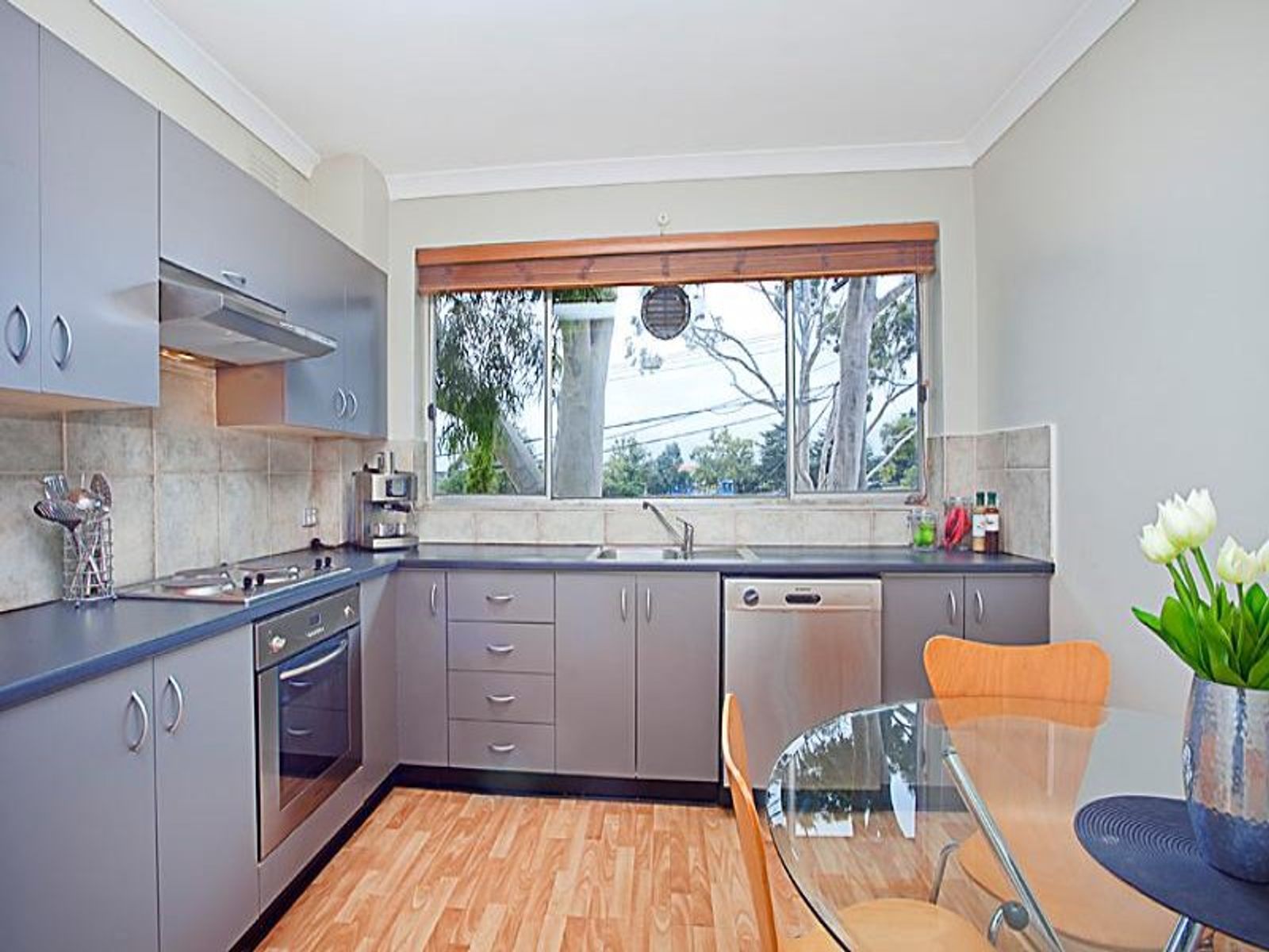 6/11 McCulloch Street, Essendon North - Thumbnail 3