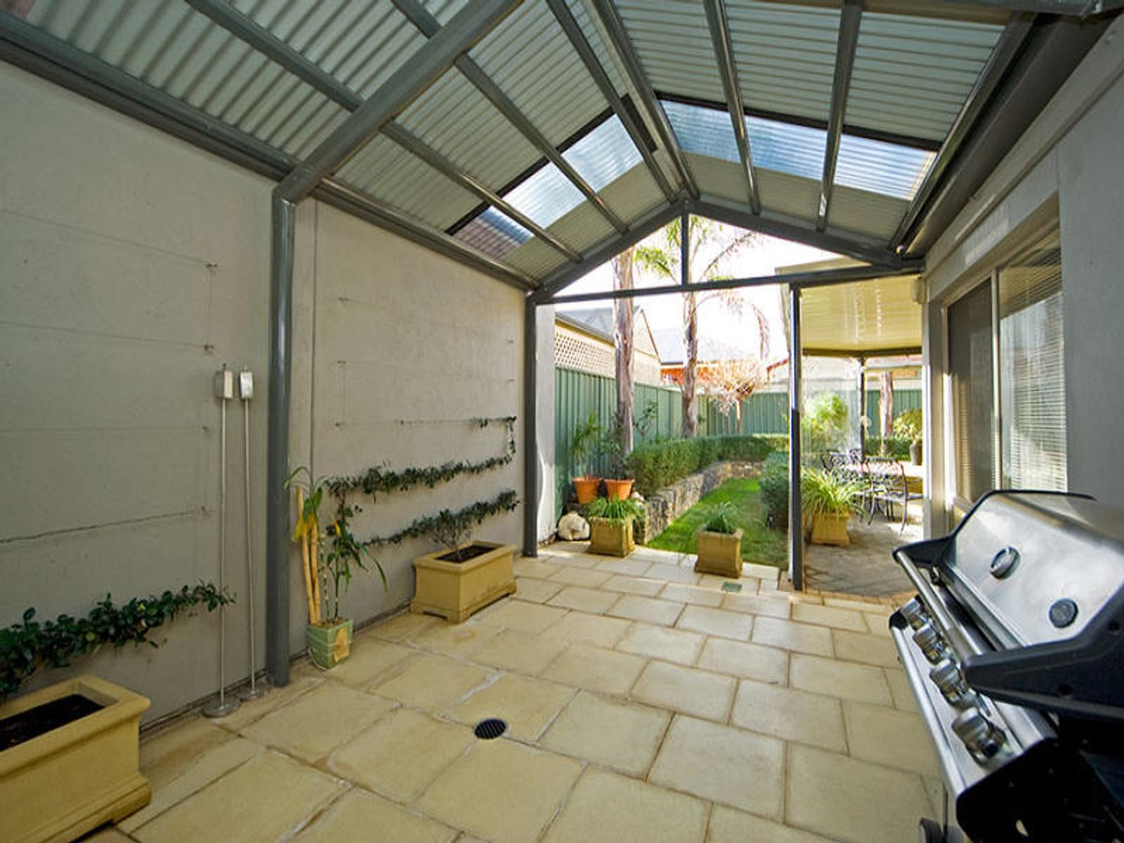 21 PARKDALE CRESCENT, Mawson Lakes, SA 5095, Mawson Lakes - Thumbnail 2
