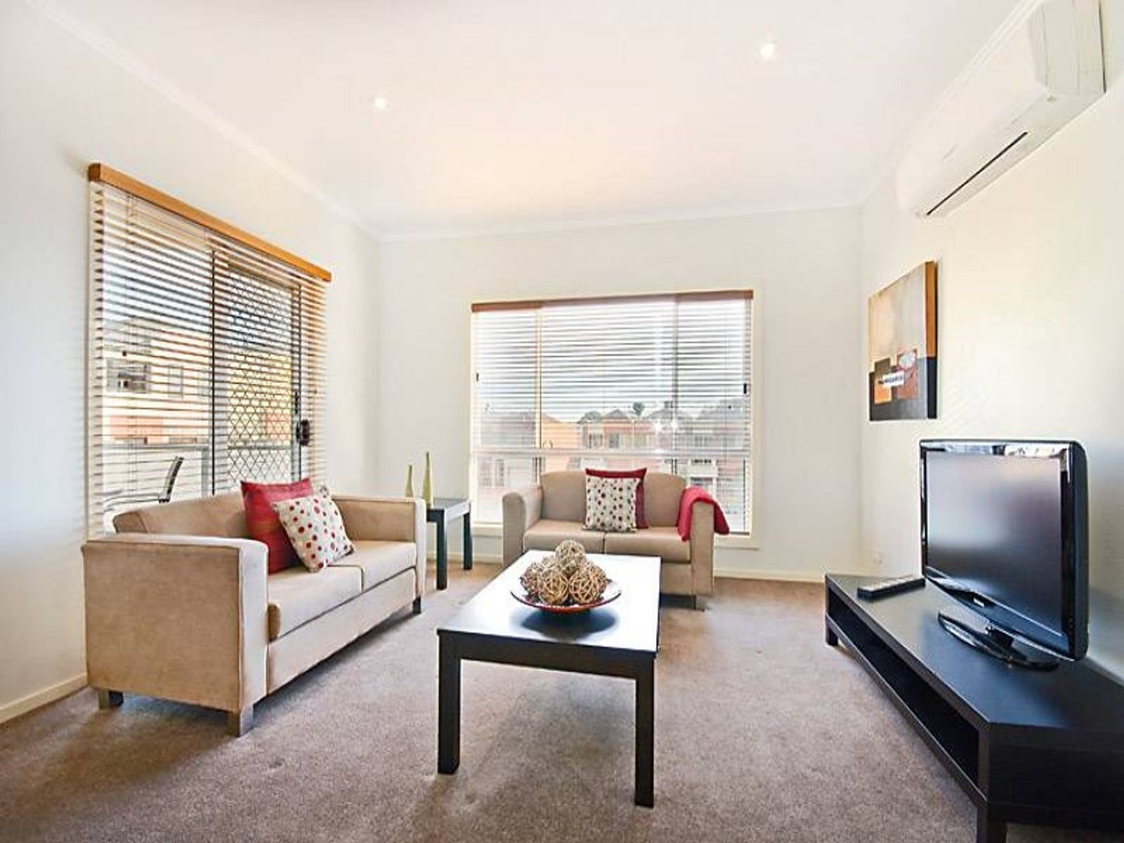 43/2 Newmarket Way, Flemington - Thumbnail 3