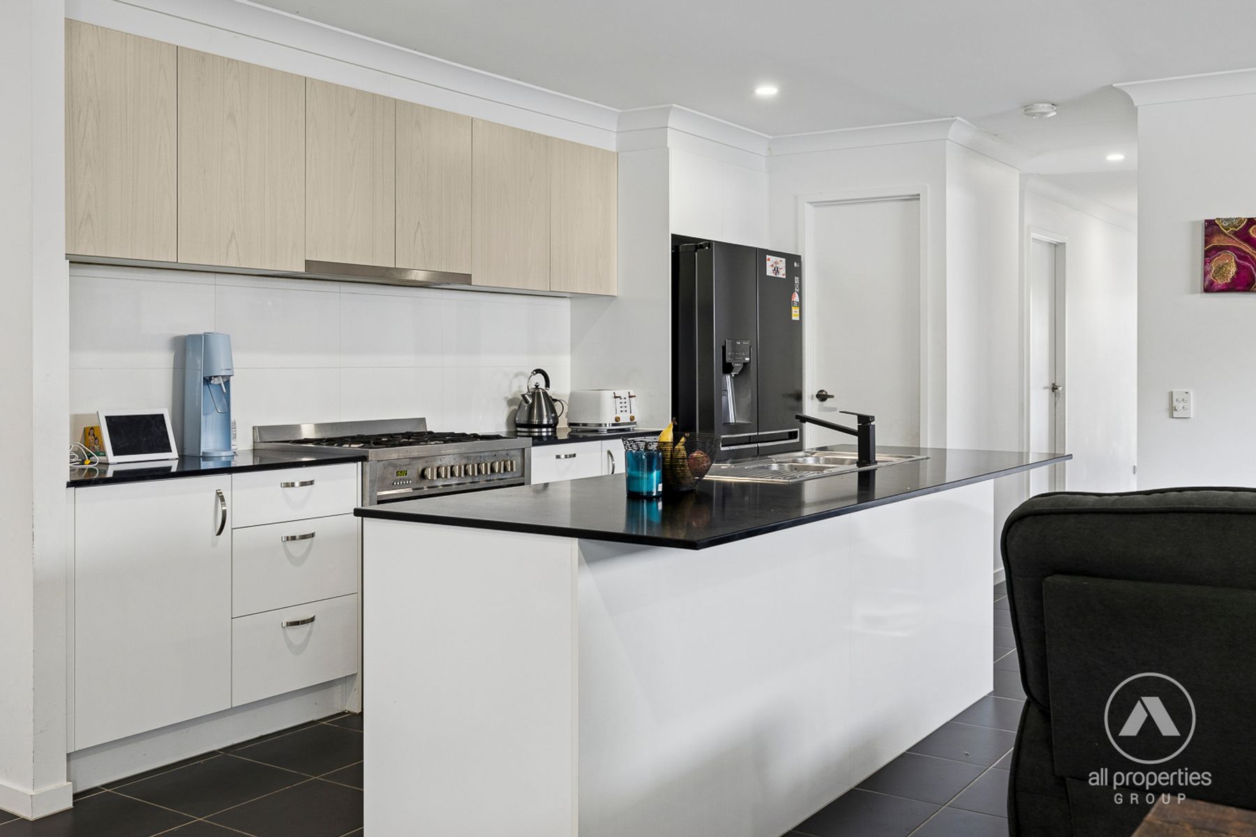 63 MACADAMIA CIRCUIT, Park Ridge QLD 4125, Park Ridge - Thumbnail 3