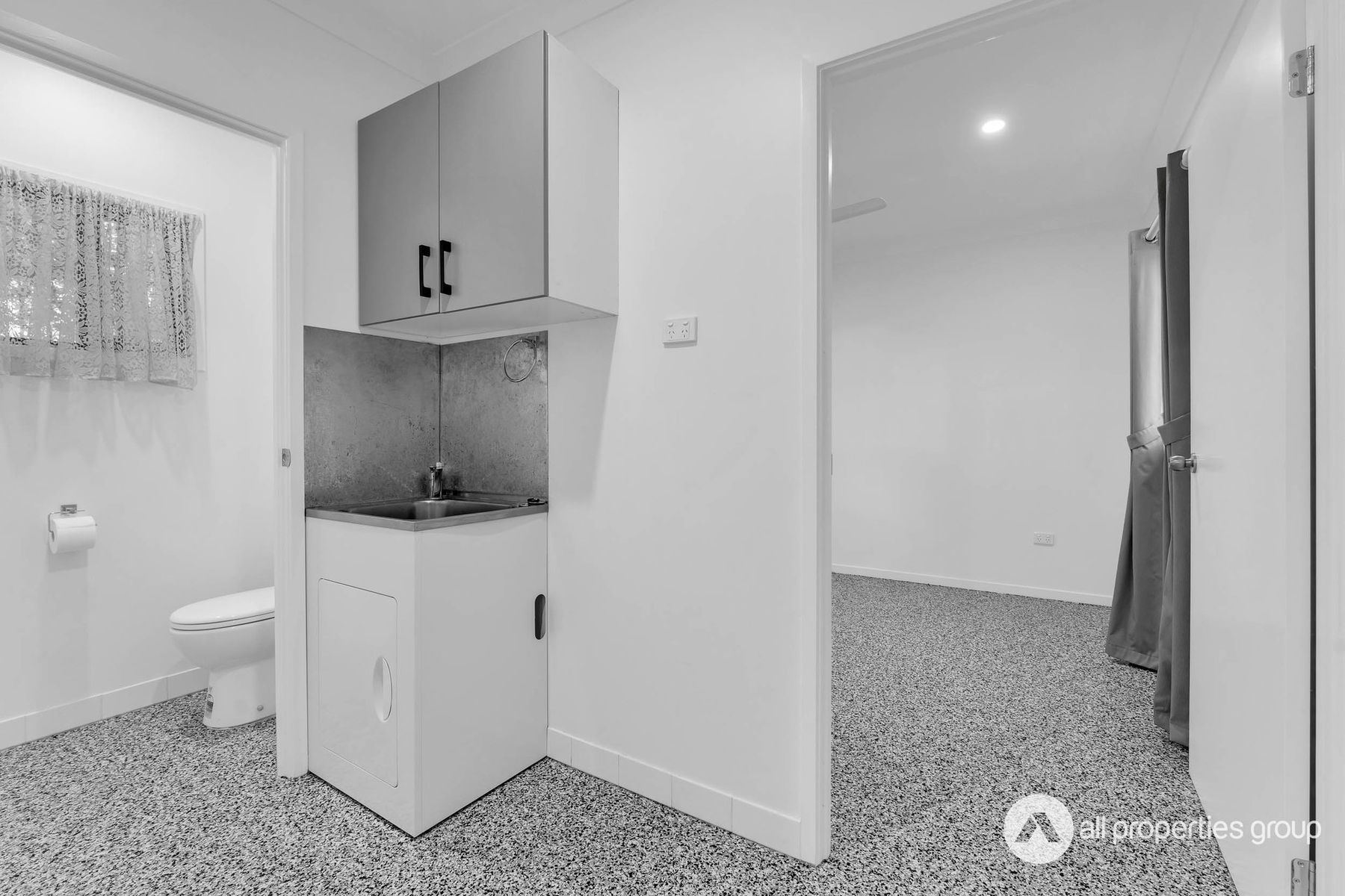 18 Glenfield Avenue, Russell Island QLD 4184, Russell Island - Thumbnail 7