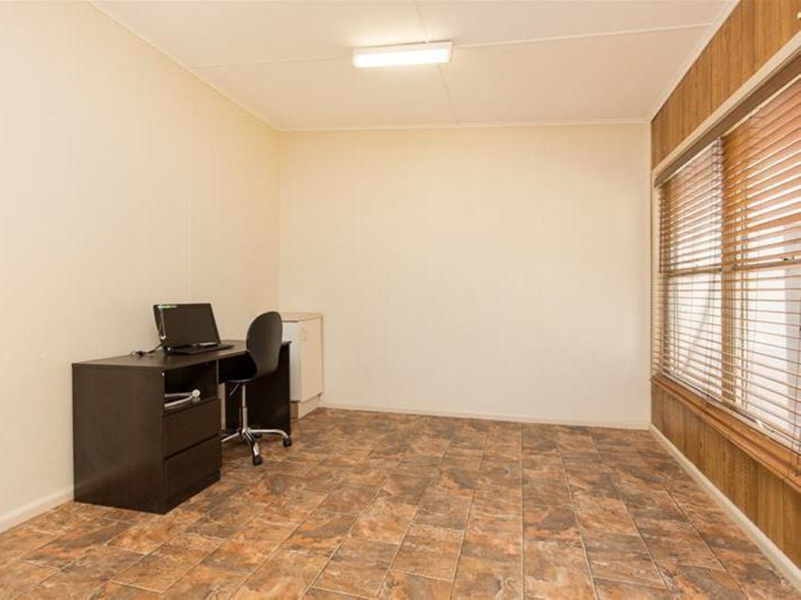 27 Hendy Road, Buronga - Thumbnail 4