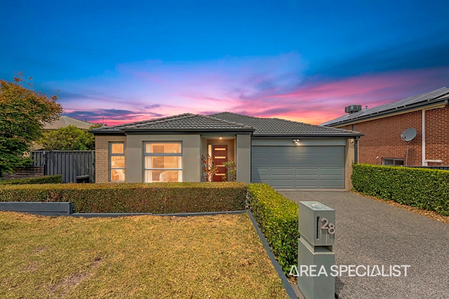 28 Illawarra Way, Pakenham, VIC 3810, Pakenham - Thumbnail 2