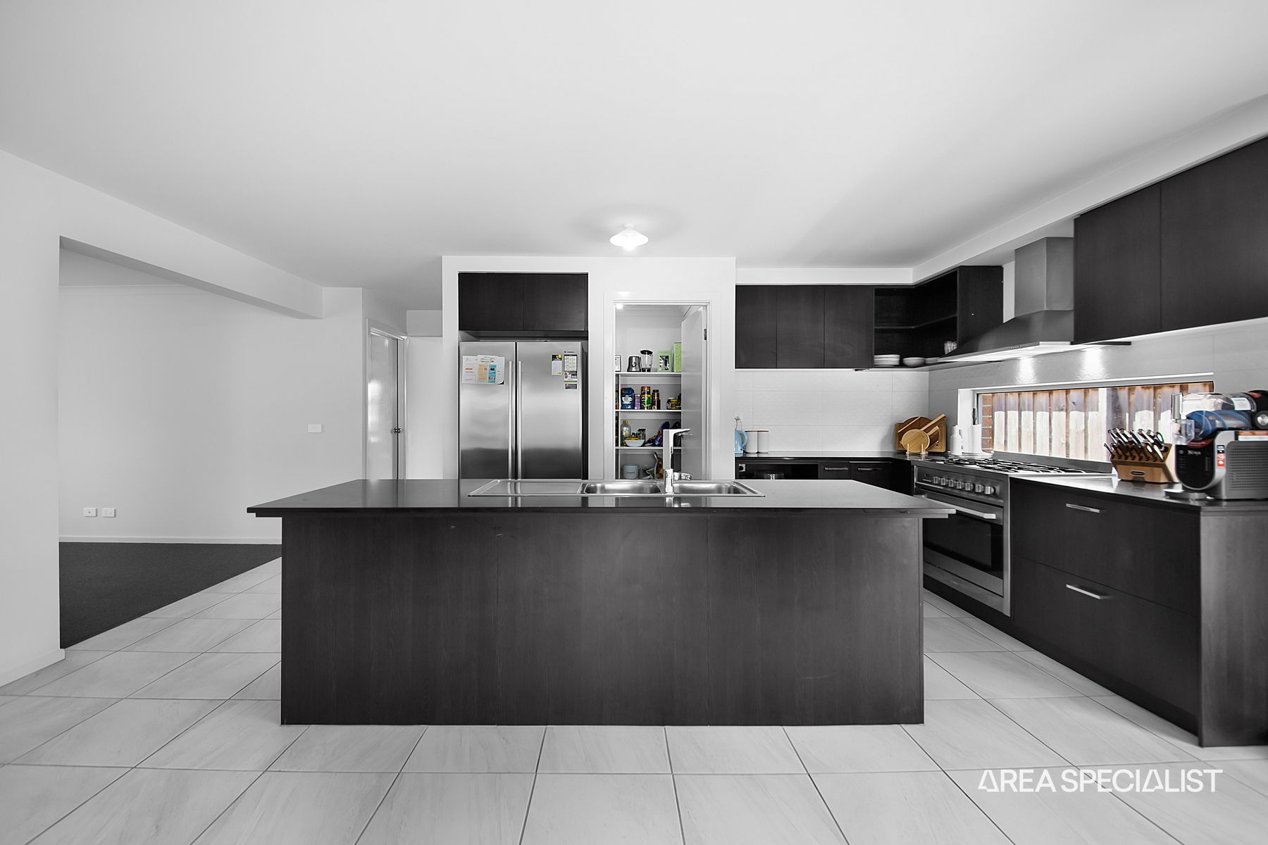 16 RENOIR AVENUE, Pakenham, VIC 3810, Pakenham - Thumbnail 4