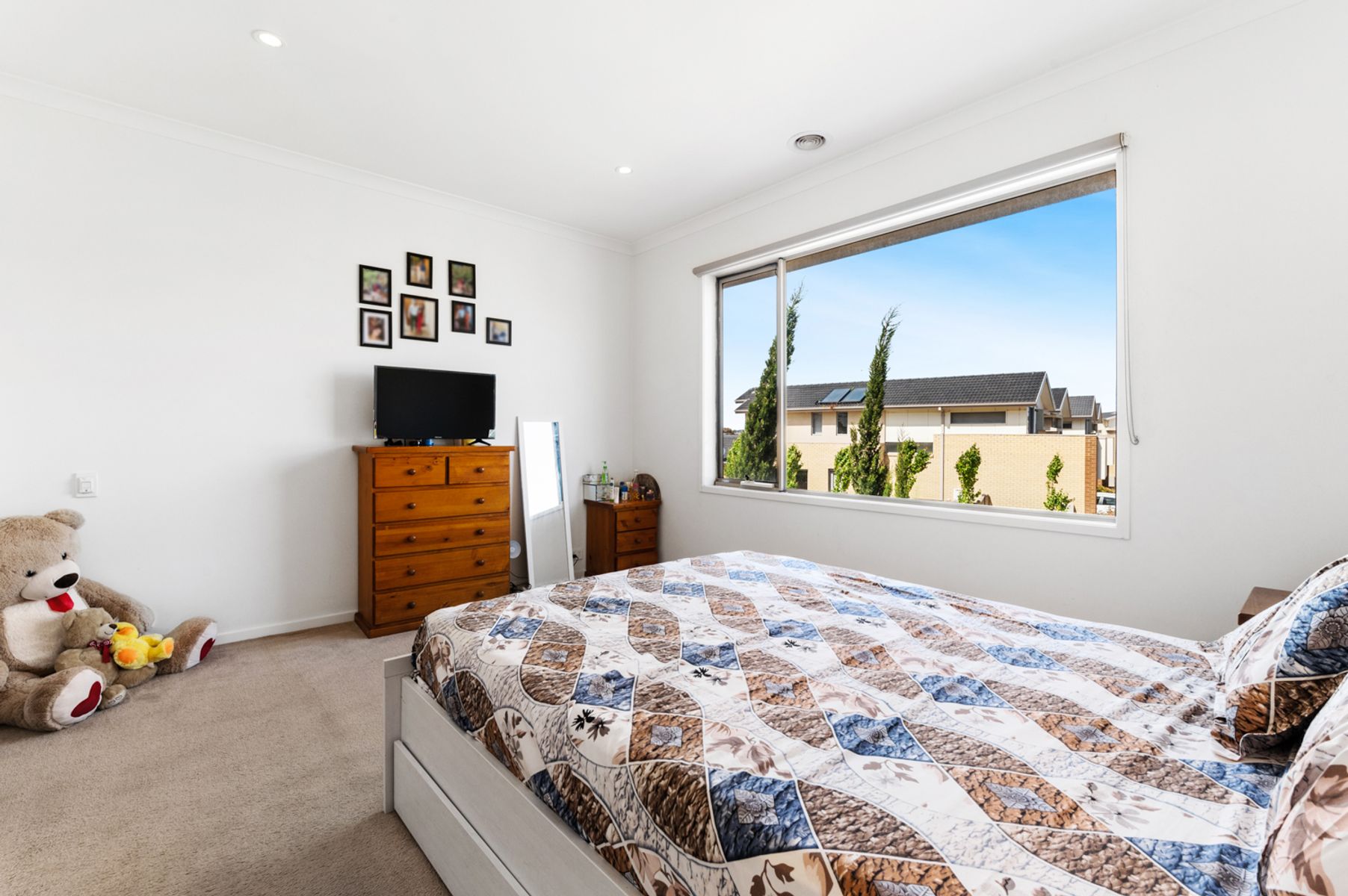 51 Broadbeach Circuit, Point Cook, VIC 3030, Point Cook - Thumbnail 8