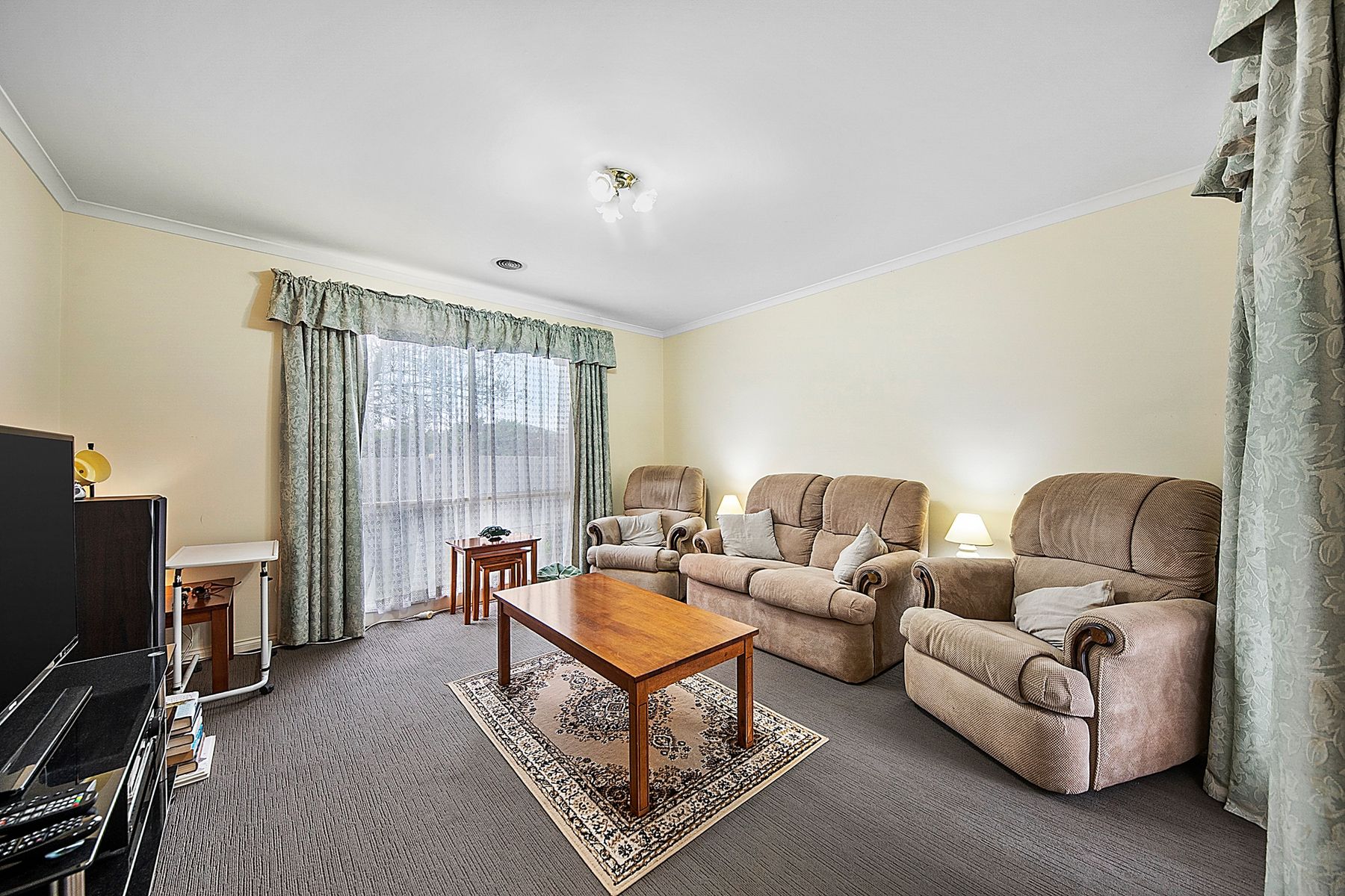 2/14 Charles Street, Pakenham, VIC 3810, Pakenham - Thumbnail 3