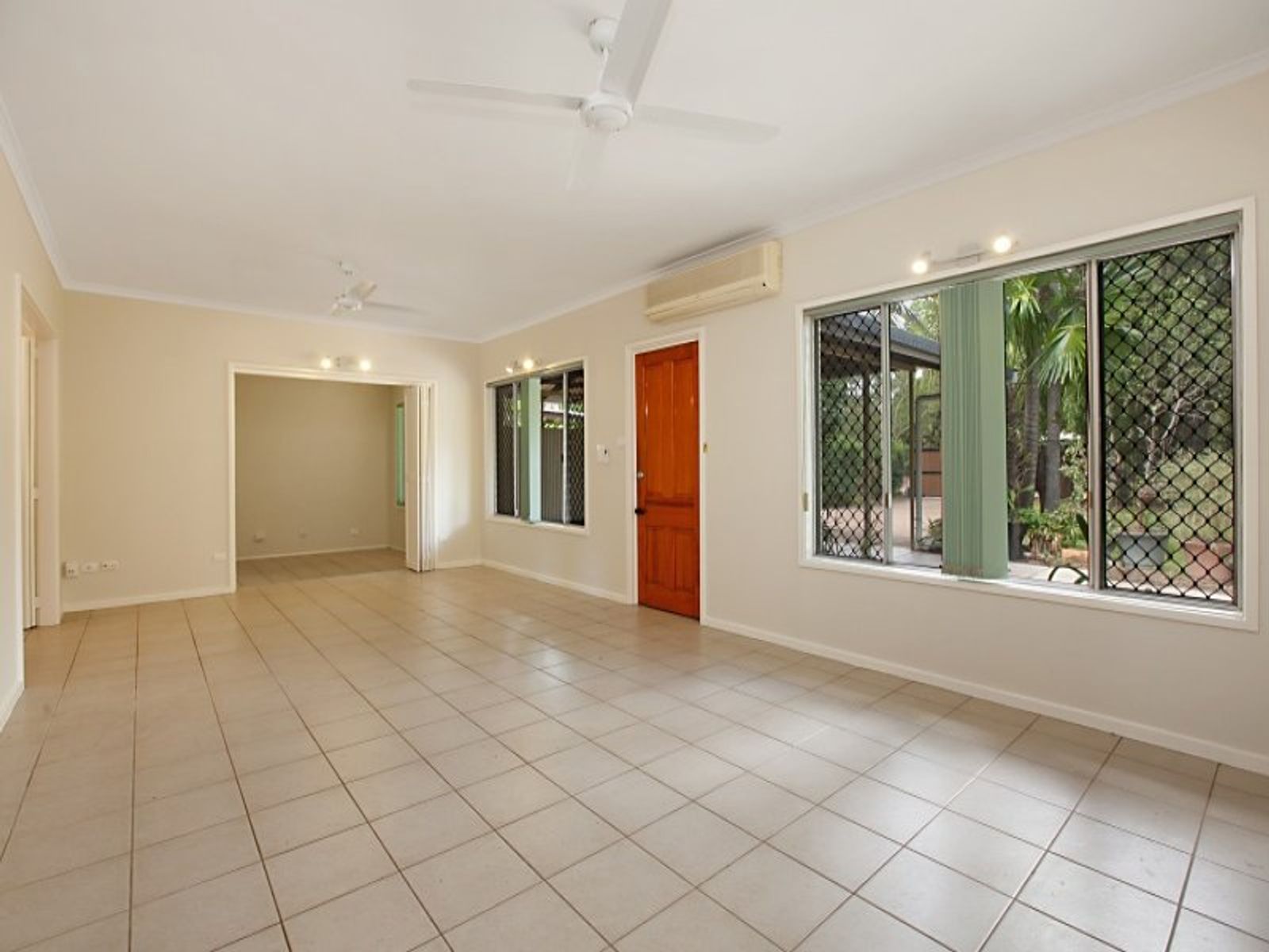 11 Clarke Crescent, Rapid Creek NT 0810, Rapid Creek - Thumbnail 2