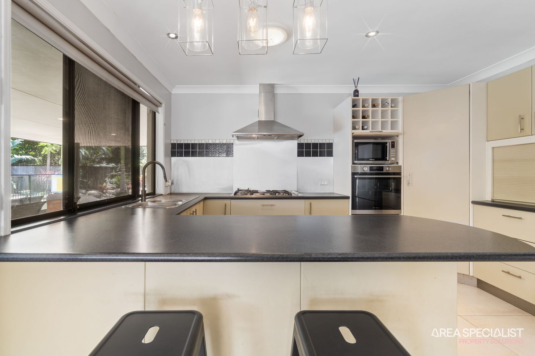 7 Greenfinch Court, Jacobs Well, QLD 4208, Jacobs Well - Thumbnail 8