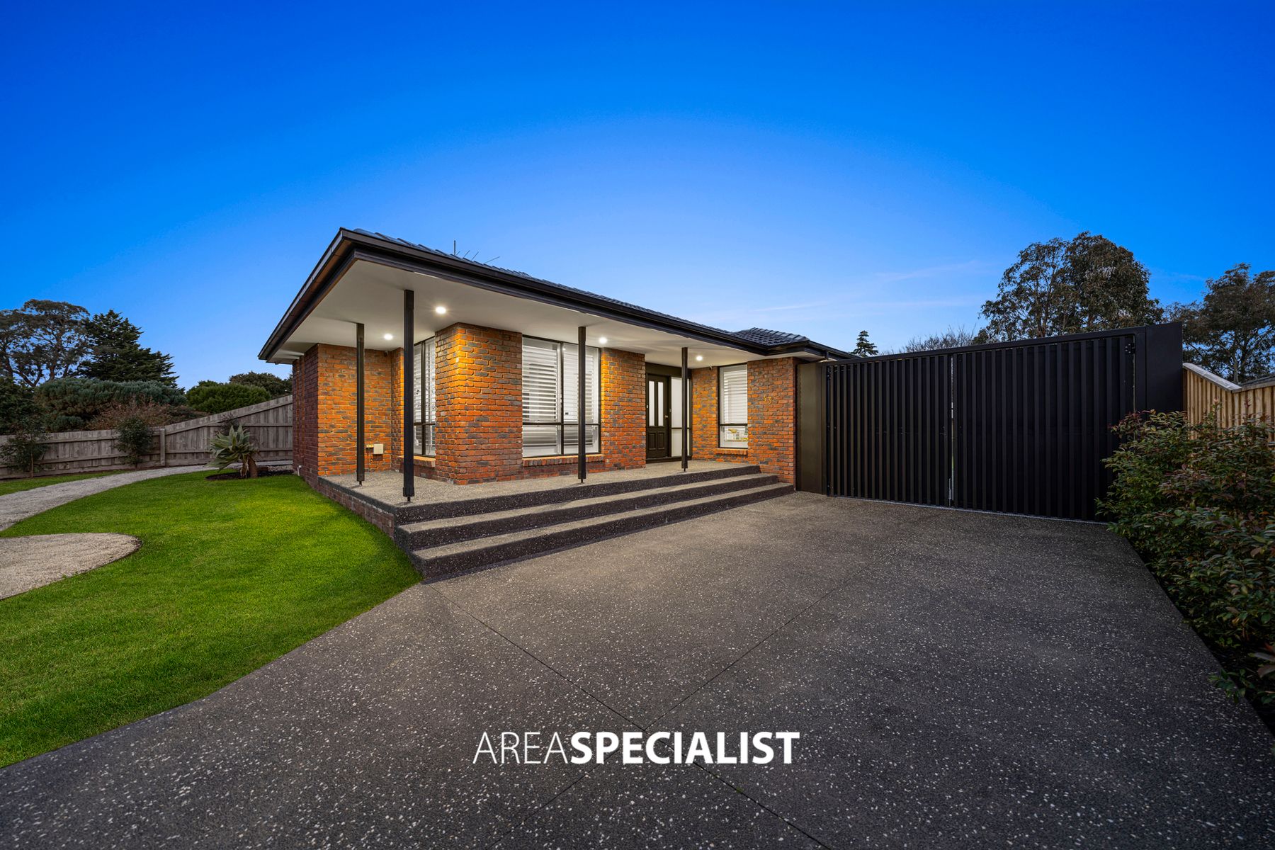 43 The Grange, Hampton Park, VIC 3976, Hampton Park - Thumbnail 3