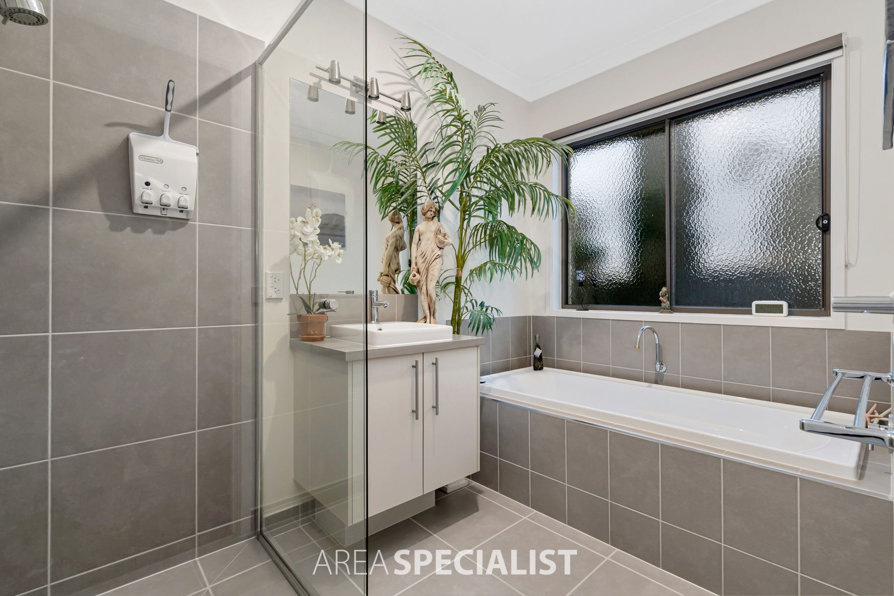 1 Freiberger Grove, Clyde North, VIC 3978, Clyde North - Thumbnail 8