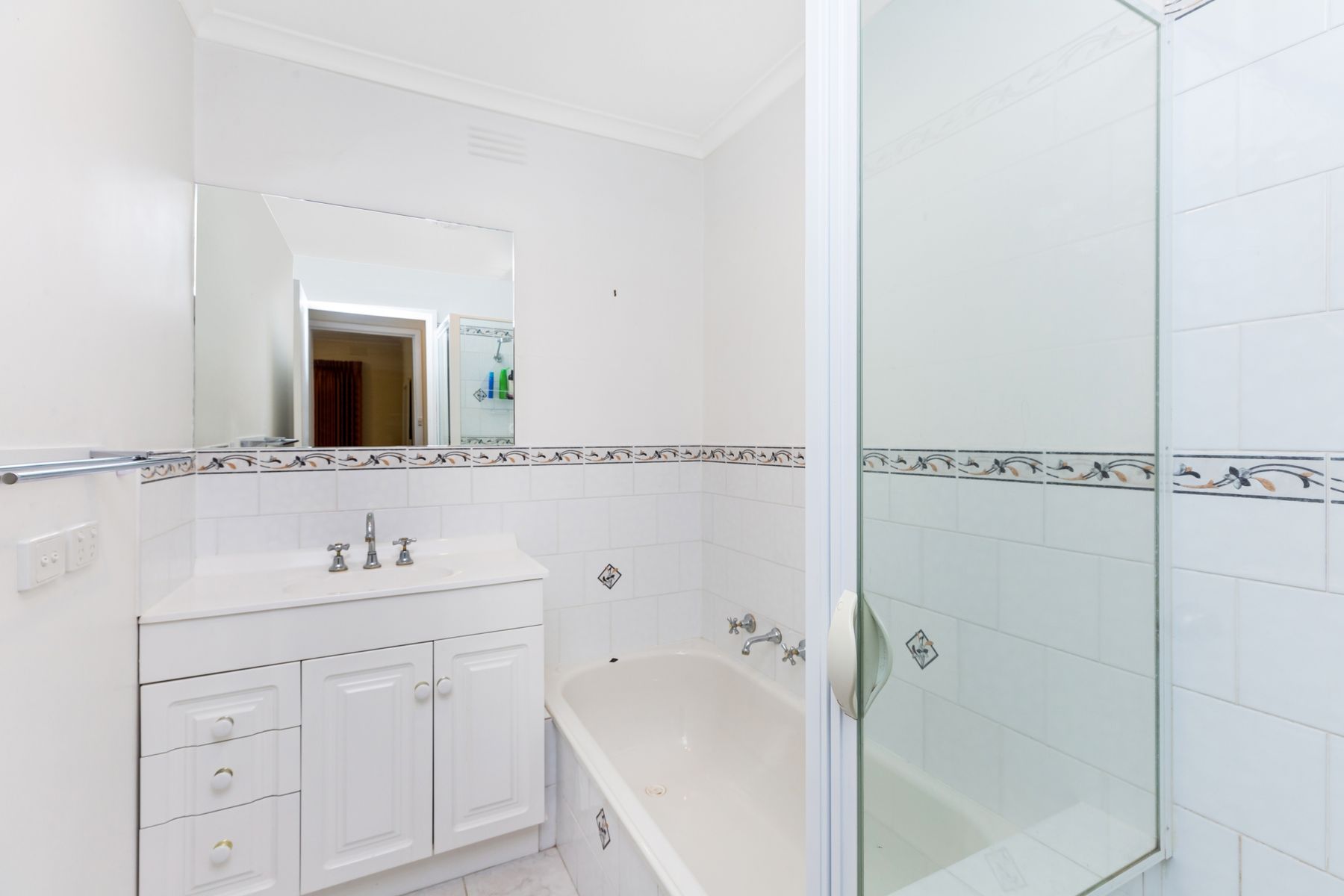 239 St Aidans Road, Strathdale, VIC 3550, Strathdale - Thumbnail 5