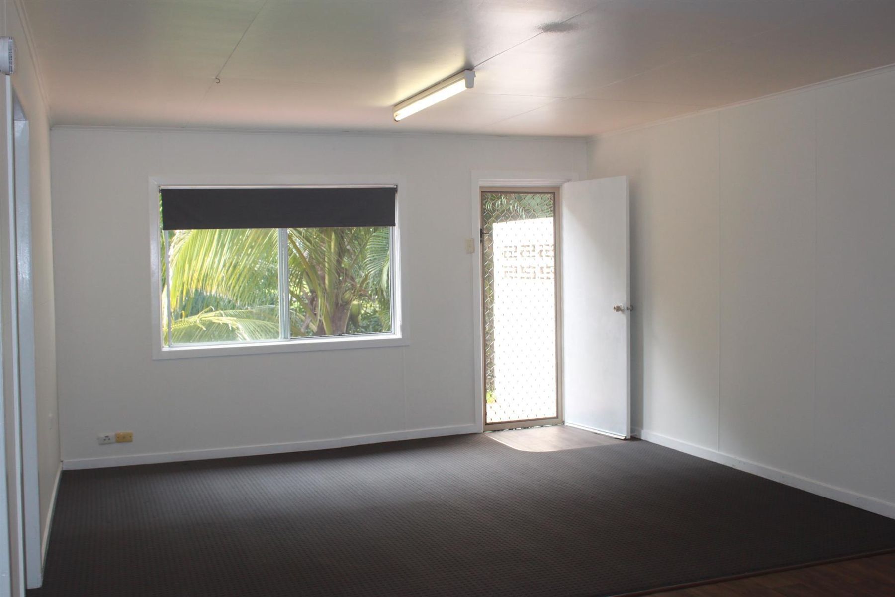 1/30 Langdon Street, Sarina QLD 4737, Sarina - Thumbnail 3