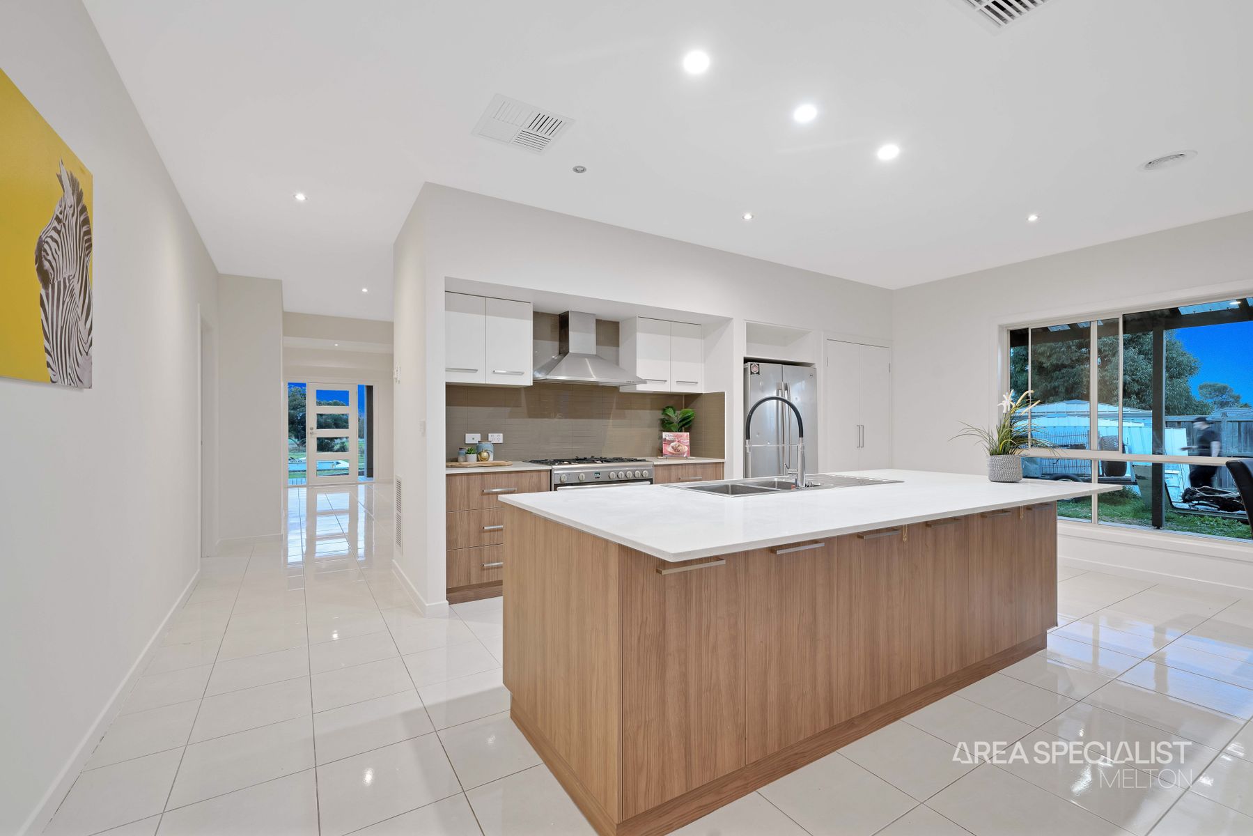 94 Dalray Crescent, Kurunjang, VIC 3337, Kurunjang - Thumbnail 8