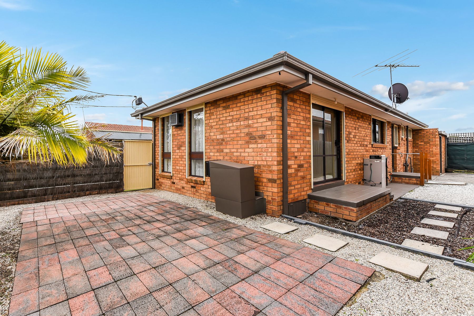 1/17 Henderson Road, Keysborough, VIC 3173, Keysborough - Thumbnail 2