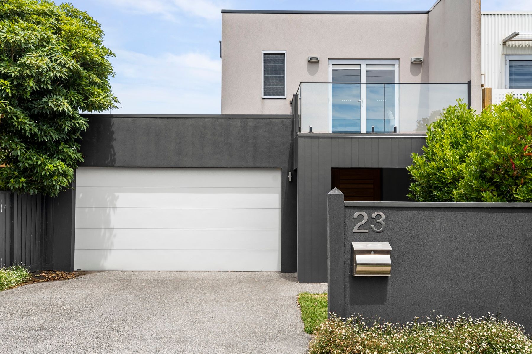 403 Forbidden, Mornington - Thumbnail 2