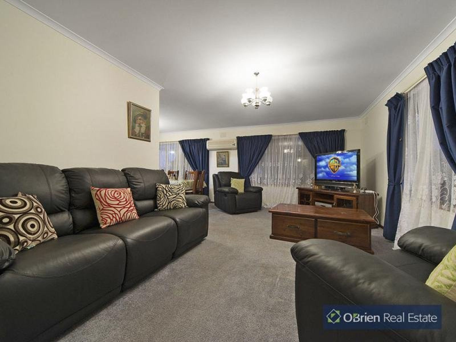 16 Rhyl Close, Endeavour Hills, VIC 3802, Endeavour Hills - Thumbnail 2