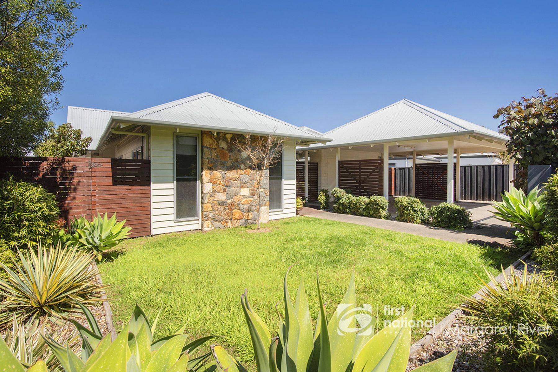 23 Halcyon Crescent, Margaret River WA 6285, Margaret River - Thumbnail 2