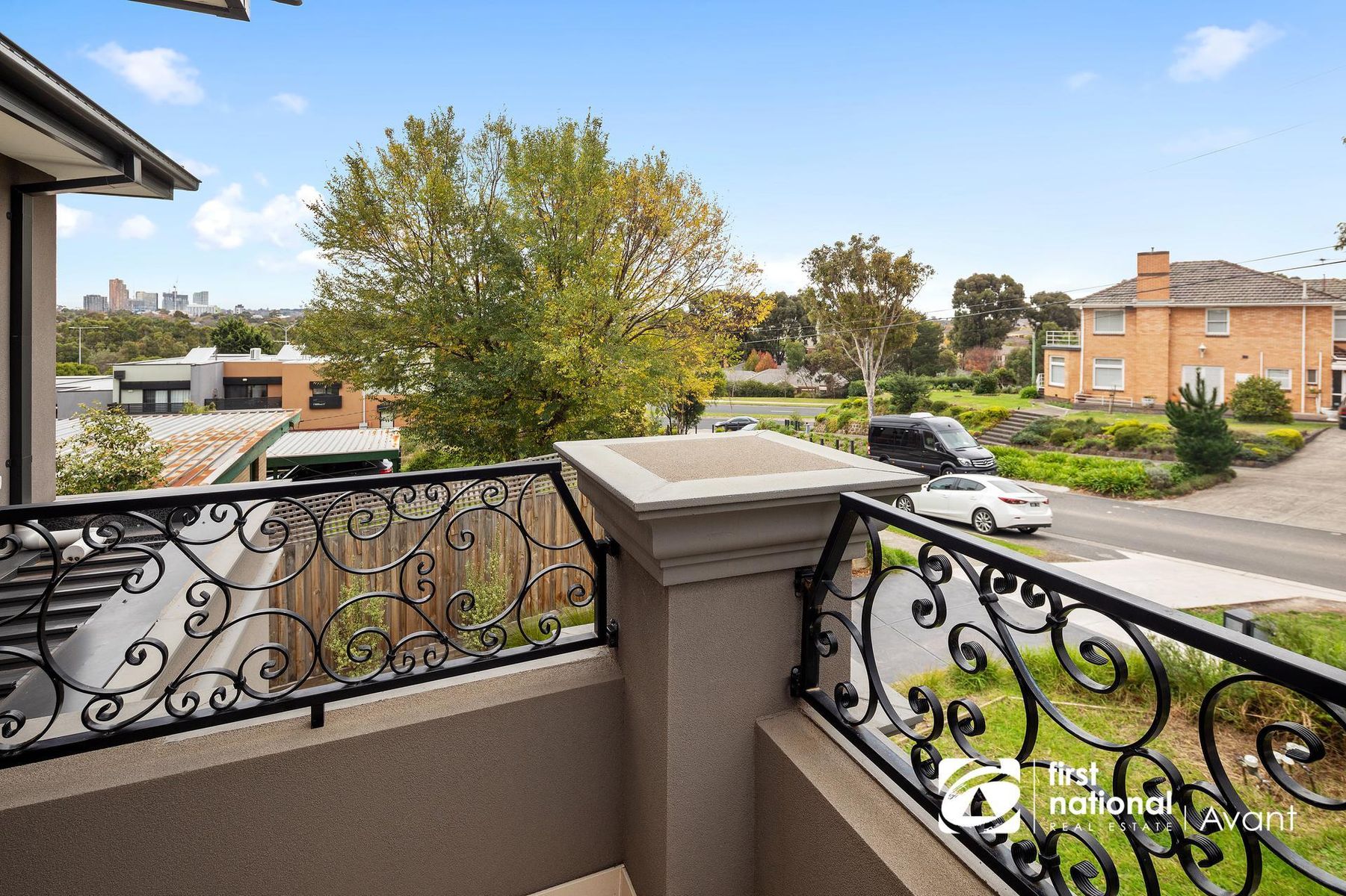 1/10 Whittens Lane, Doncaster, VIC 3108