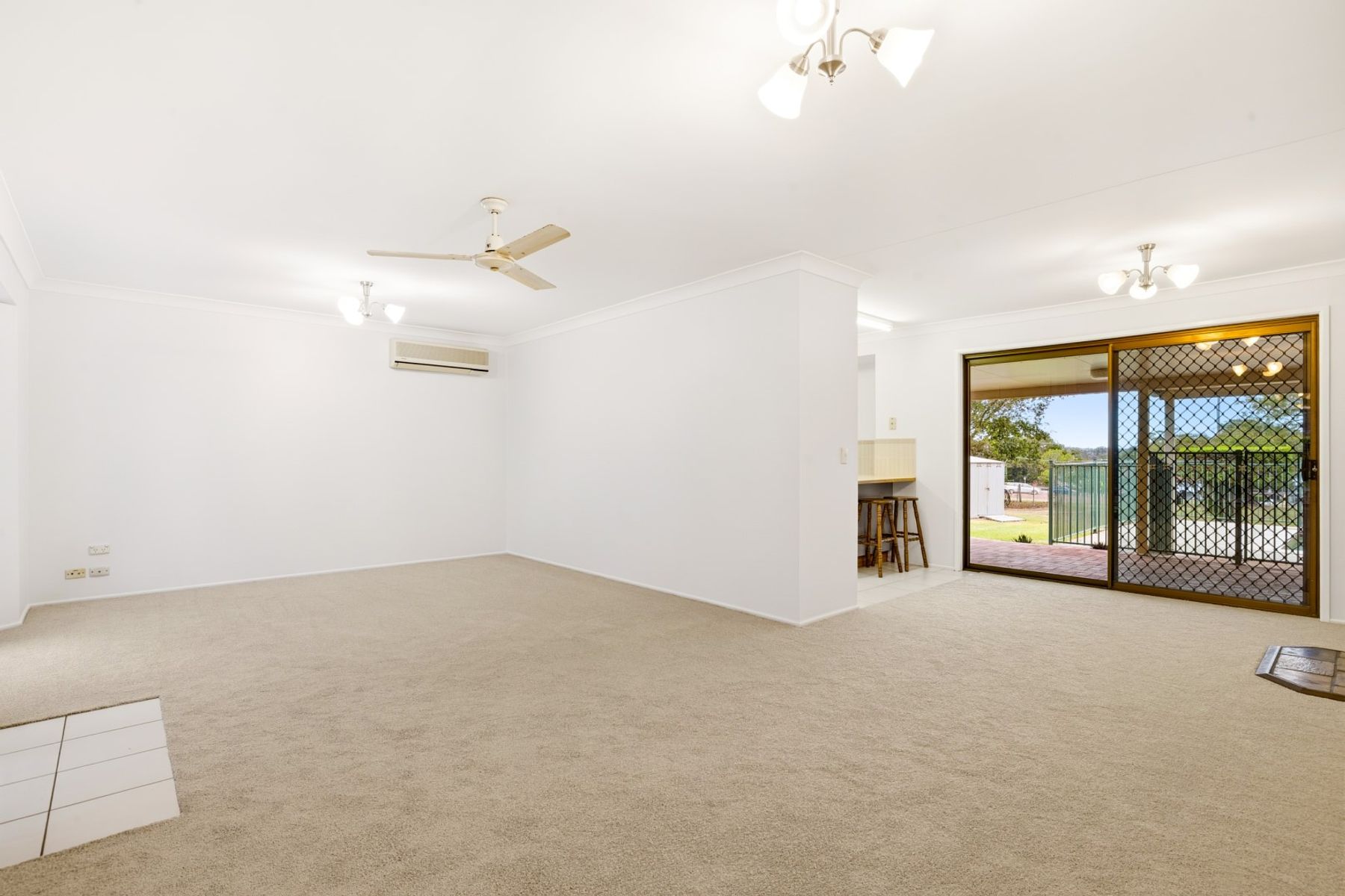 6 Farrell Drive, Walloon QLD 4306, Walloon - Thumbnail 4