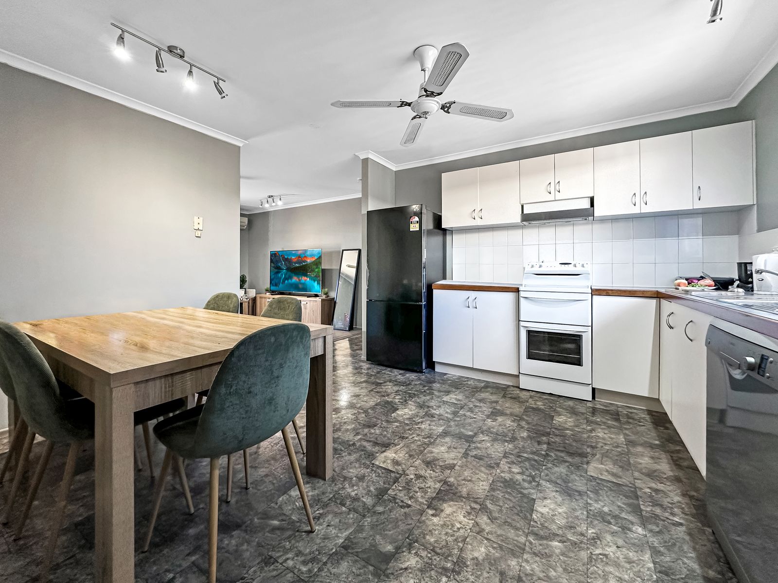 3/307 Bridge Road, West Mackay QLD 4740, West Mackay - Thumbnail 6