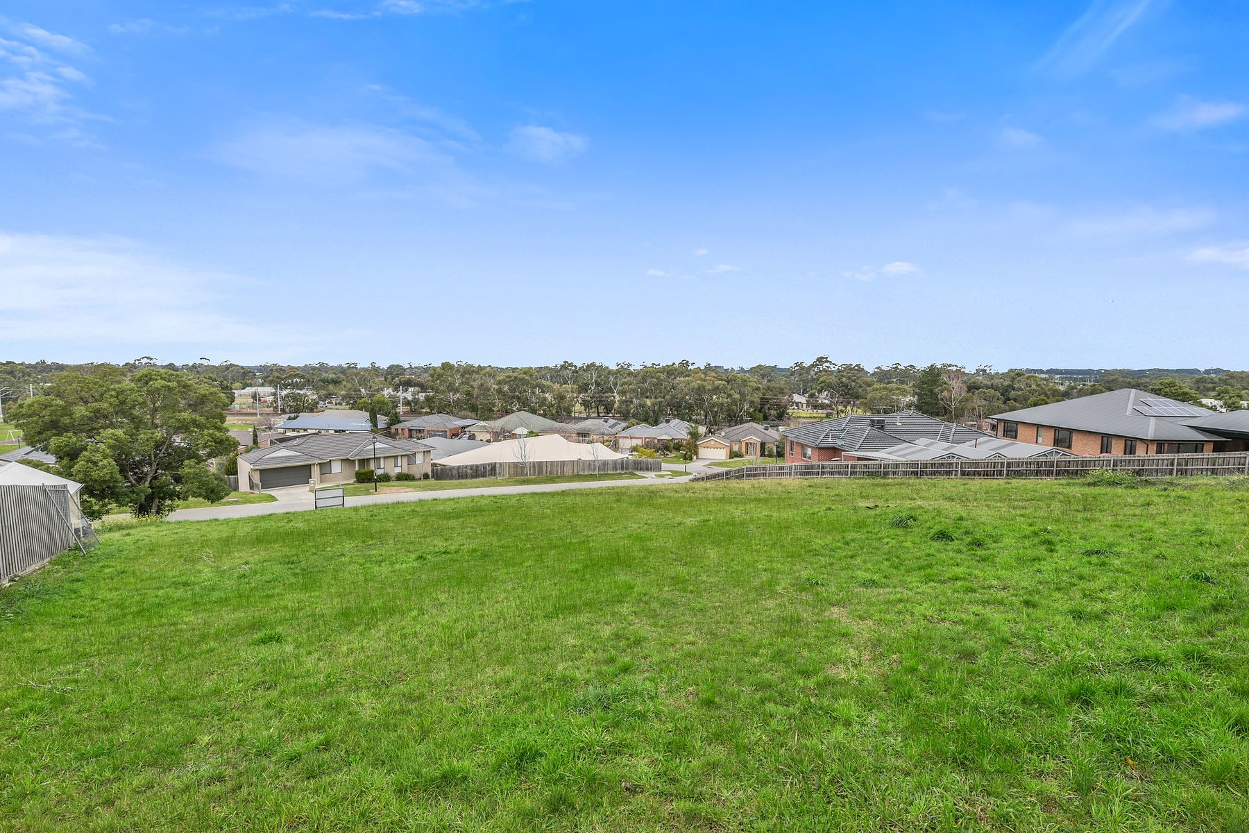 38A/38A Portchester Boulevard, Beaconsfield - Thumbnail 5