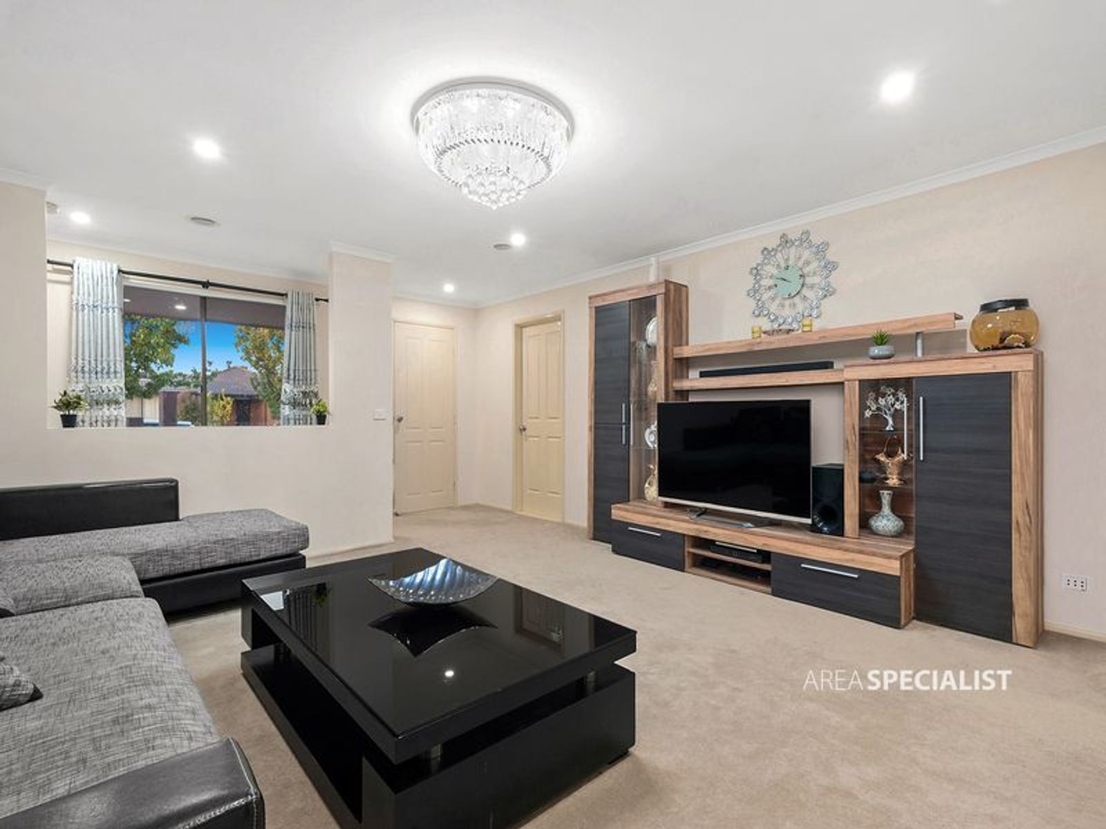 49 Trafalgar Way, Cranbourne East, VIC 3977, Cranbourne East - Thumbnail 2