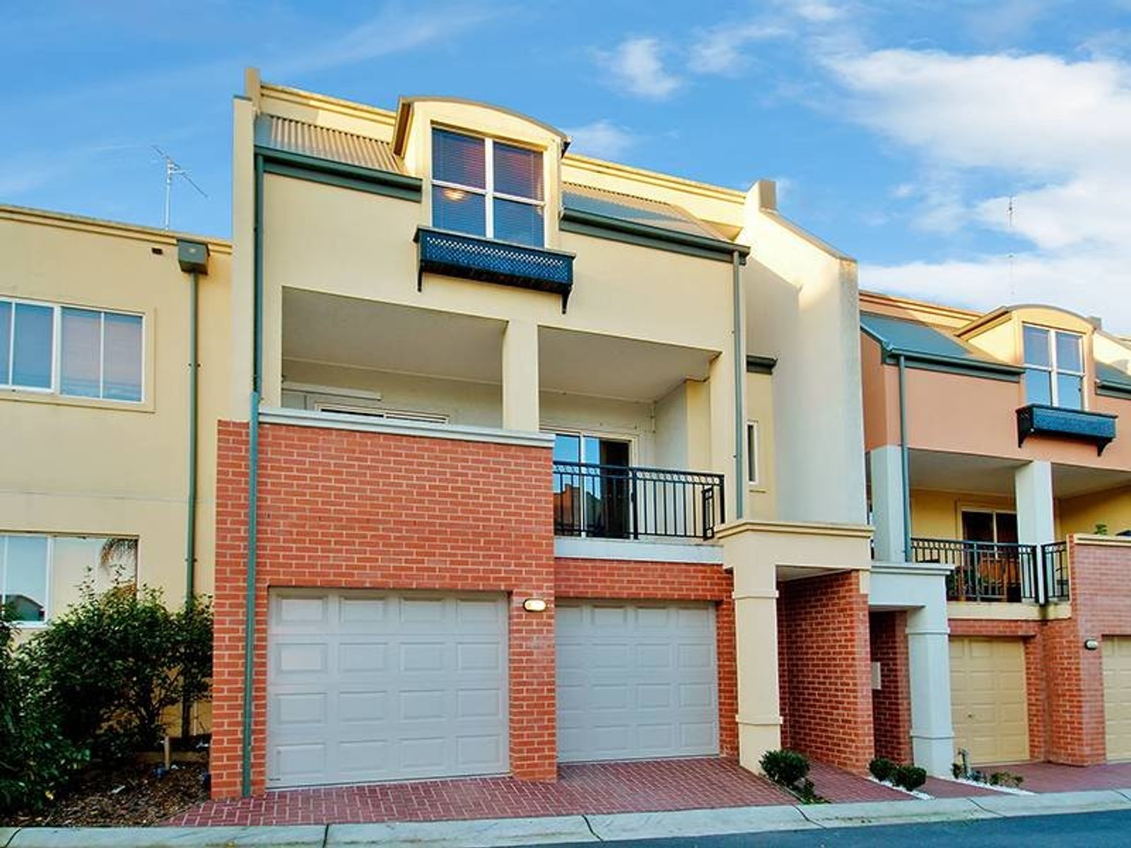 8/120 Newman Street, Kensington - Thumbnail 2