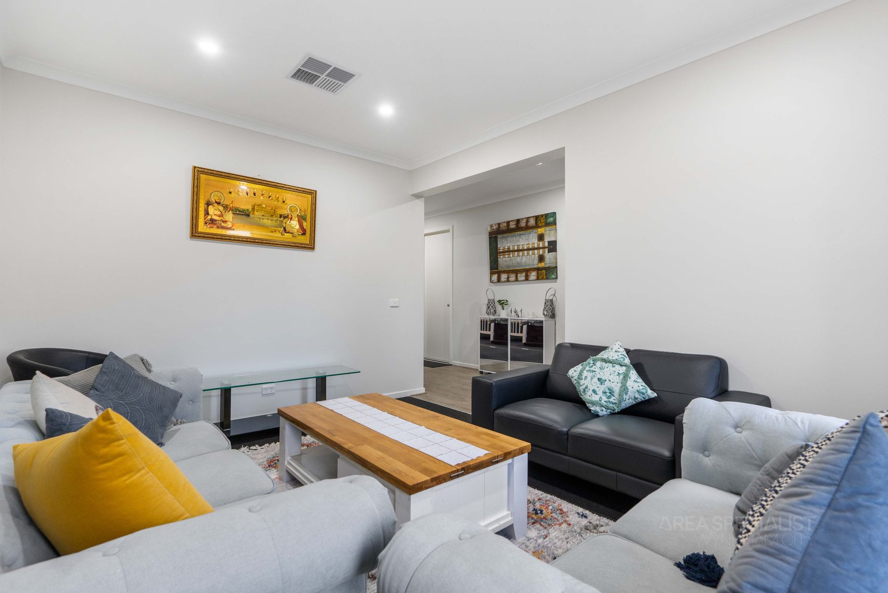 8 Atherton Way, Werribee, VIC 3030, Werribee - Thumbnail 6