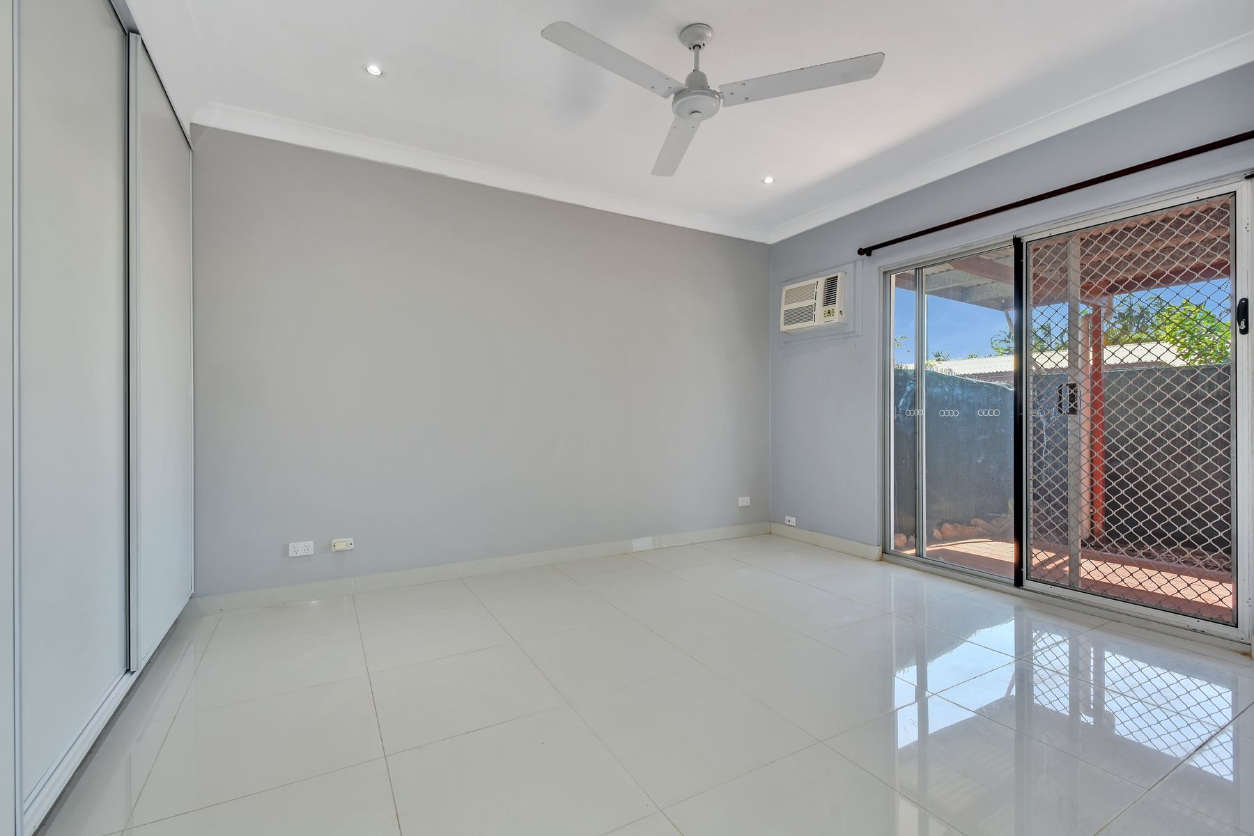 2/7 Livistona Road, Karama NT 0812, Karama - Thumbnail 5