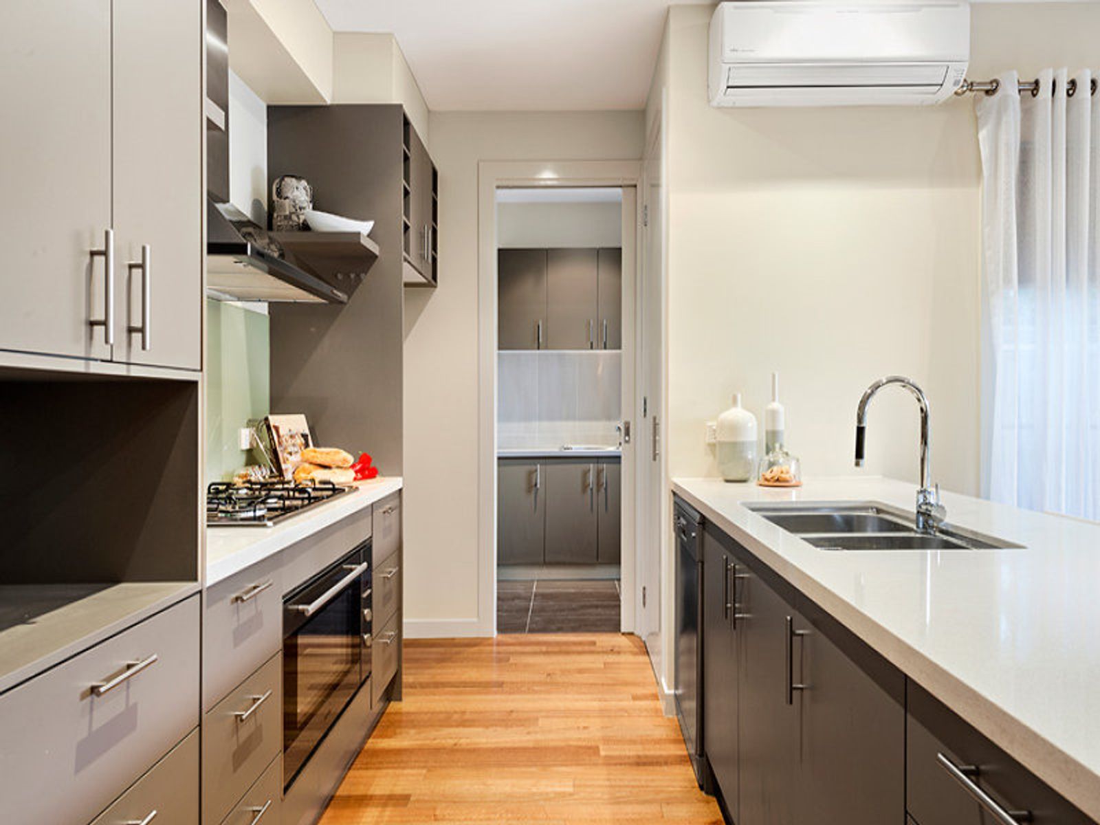 10 Dalgety Drive, Ascot Vale - Thumbnail 4