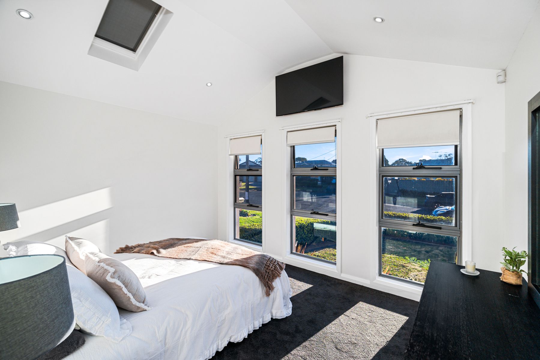 1 Ousley Place, Milperra NSW 2214, Milperra - Thumbnail 2