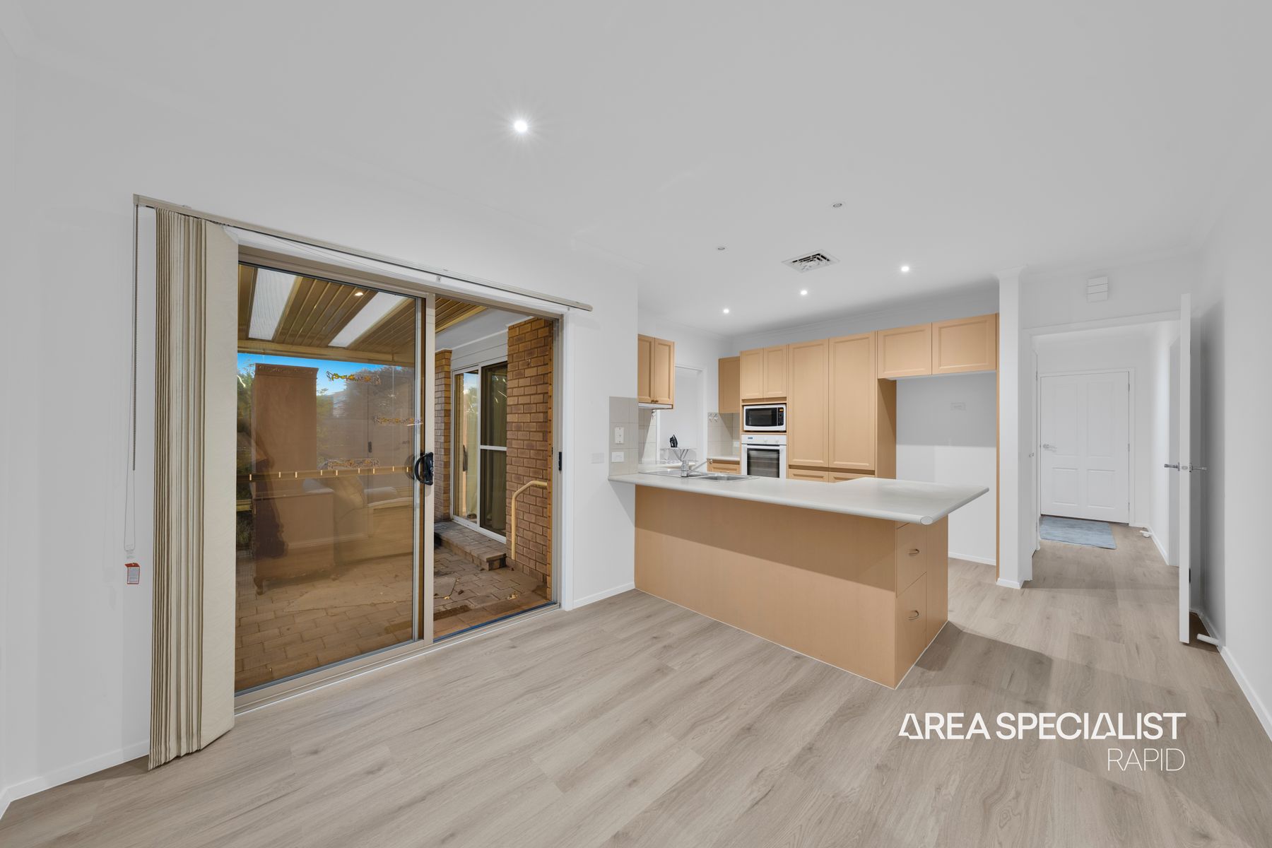 162/2 Rochester Parade, Cranbourne East, Cranbourne East - Thumbnail 7