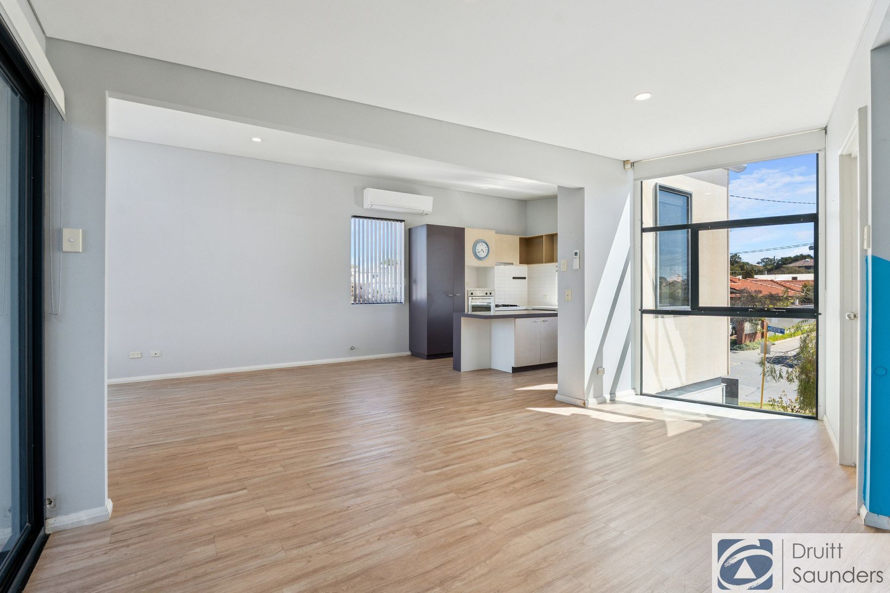 1/258 Woodside Street, Doubleview WA 6018, Doubleview - Thumbnail 3