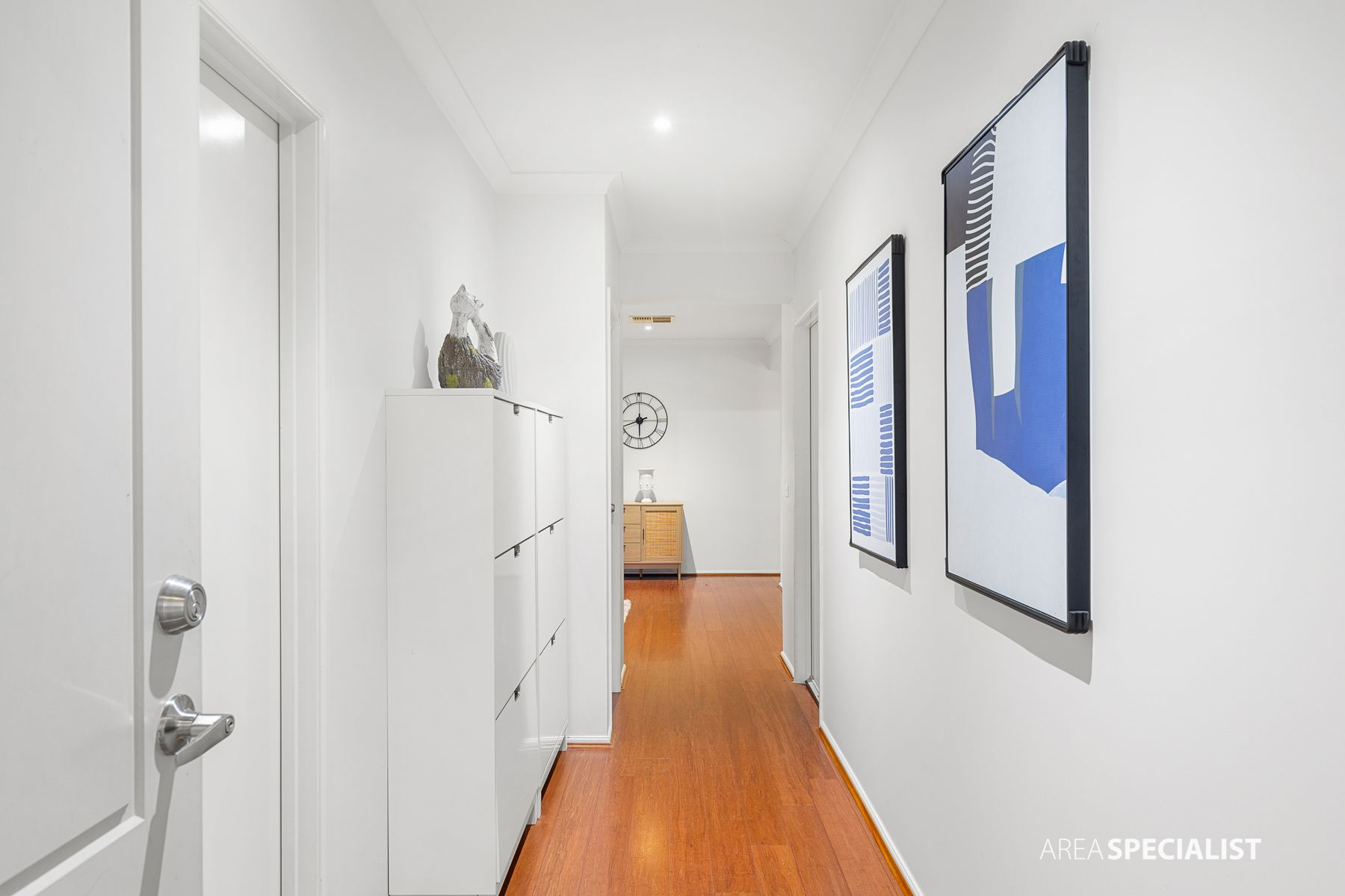 14 Concorde Avenue, Fraser Rise, Fraser Rise - Thumbnail 4