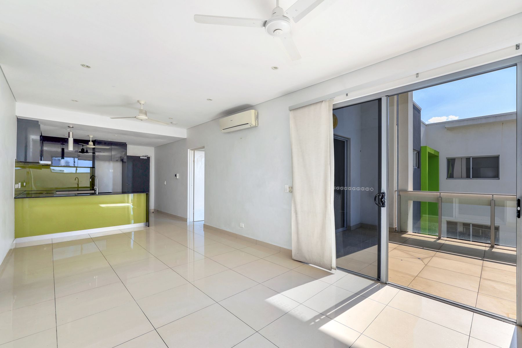 708/39 Cavenagh Street, Darwin City NT 0800, Darwin City - Thumbnail 3