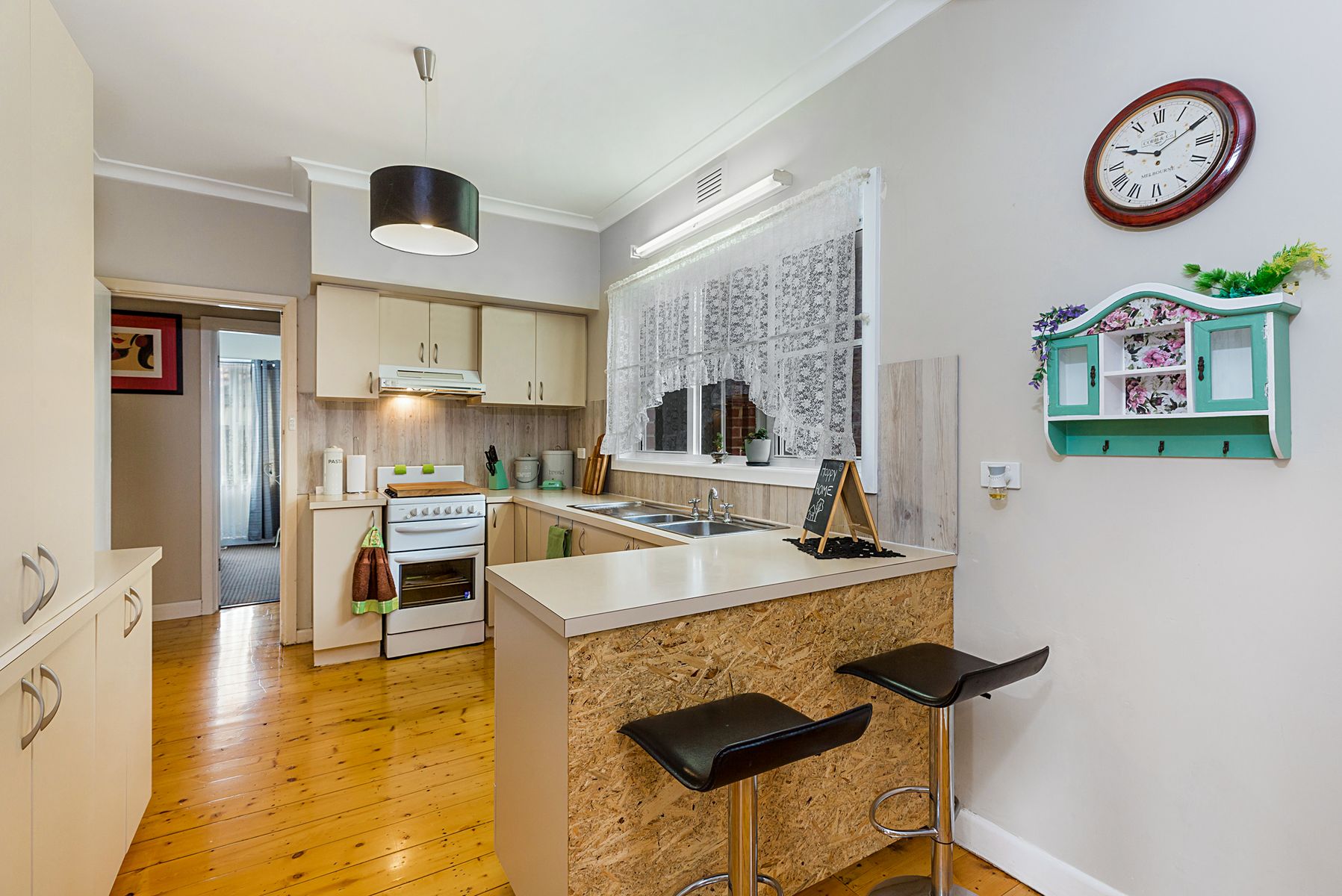 4 Carinya Court, North Bendigo VIC 3550, North Bendigo - Thumbnail 3