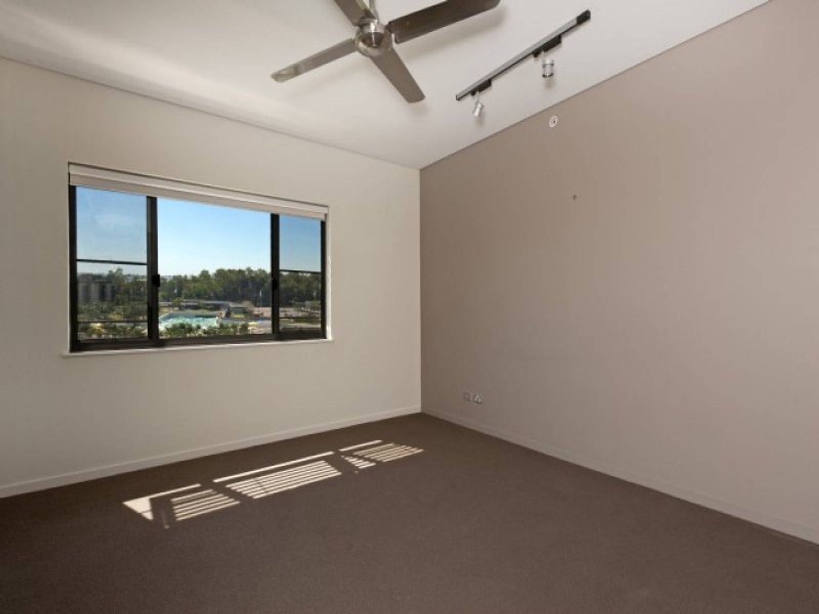 324/19B Kitchener Drive, Darwin City NT 0800, Darwin City - Thumbnail 5