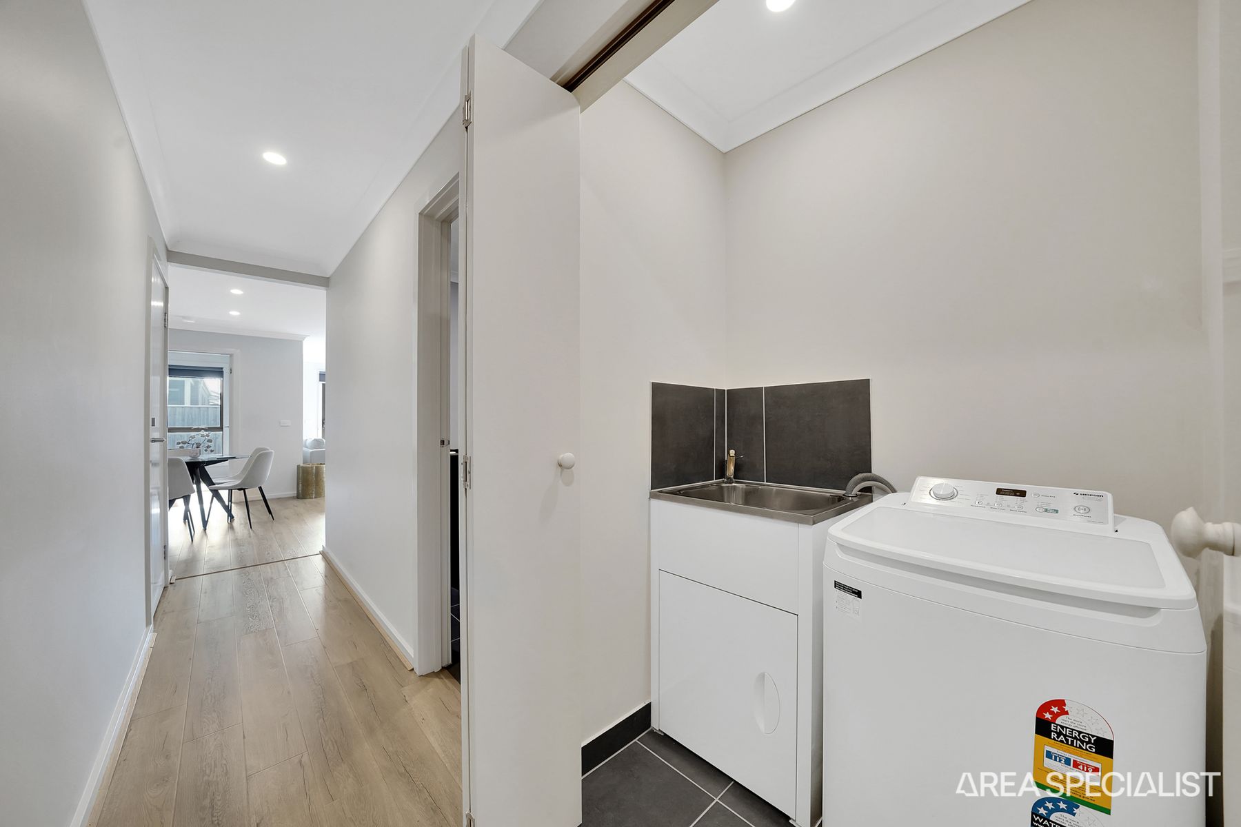 8 Samuel Road, Weir Views, Weir Views - Thumbnail 6