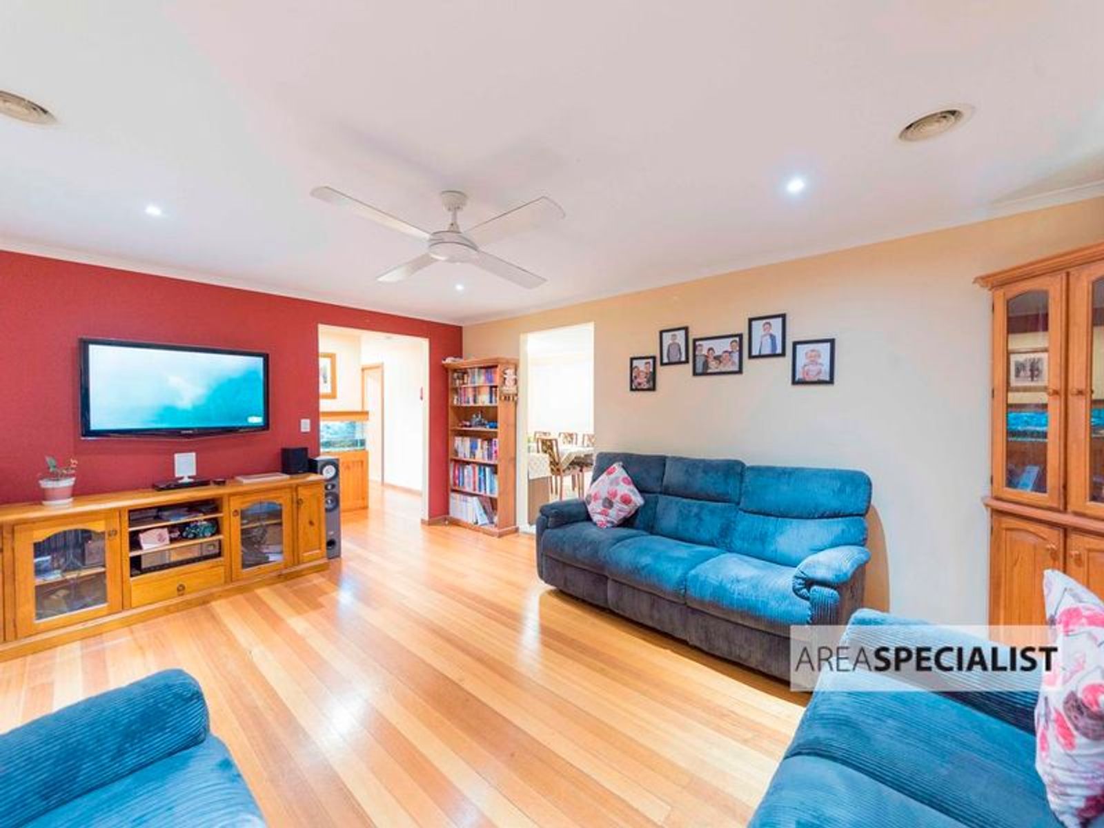 11 Gregory Court, Cranbourne North, VIC 3977, Cranbourne North - Thumbnail 2