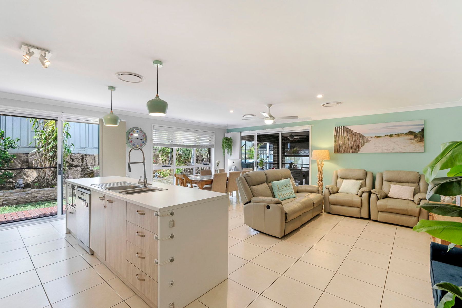 1 Sirocco Drive, Wadalba NSW 2259, Wadalba - Thumbnail 6