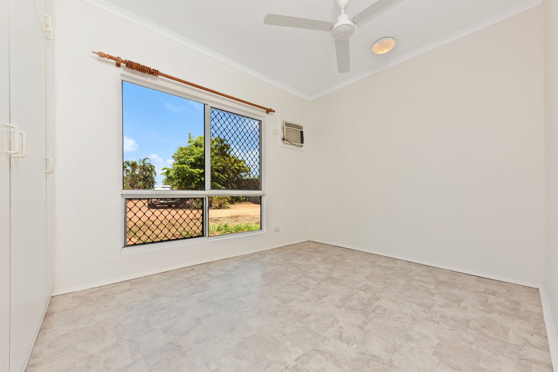 3/16 Mcguire Circuit, Moulden NT 0830, Moulden - Thumbnail 7