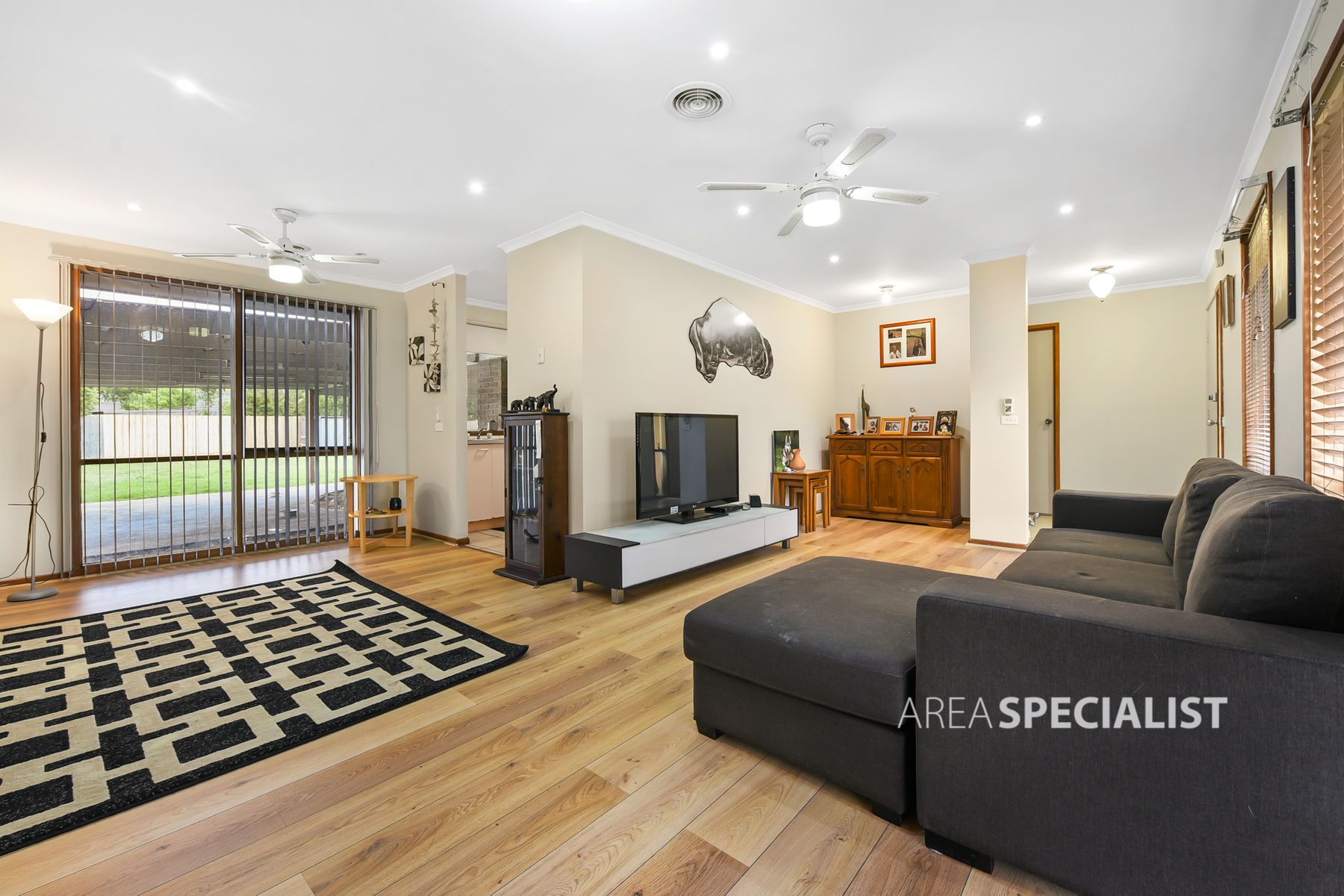 9 Diosma Court, Cranbourne North, VIC 3977, Cranbourne North - Thumbnail 3