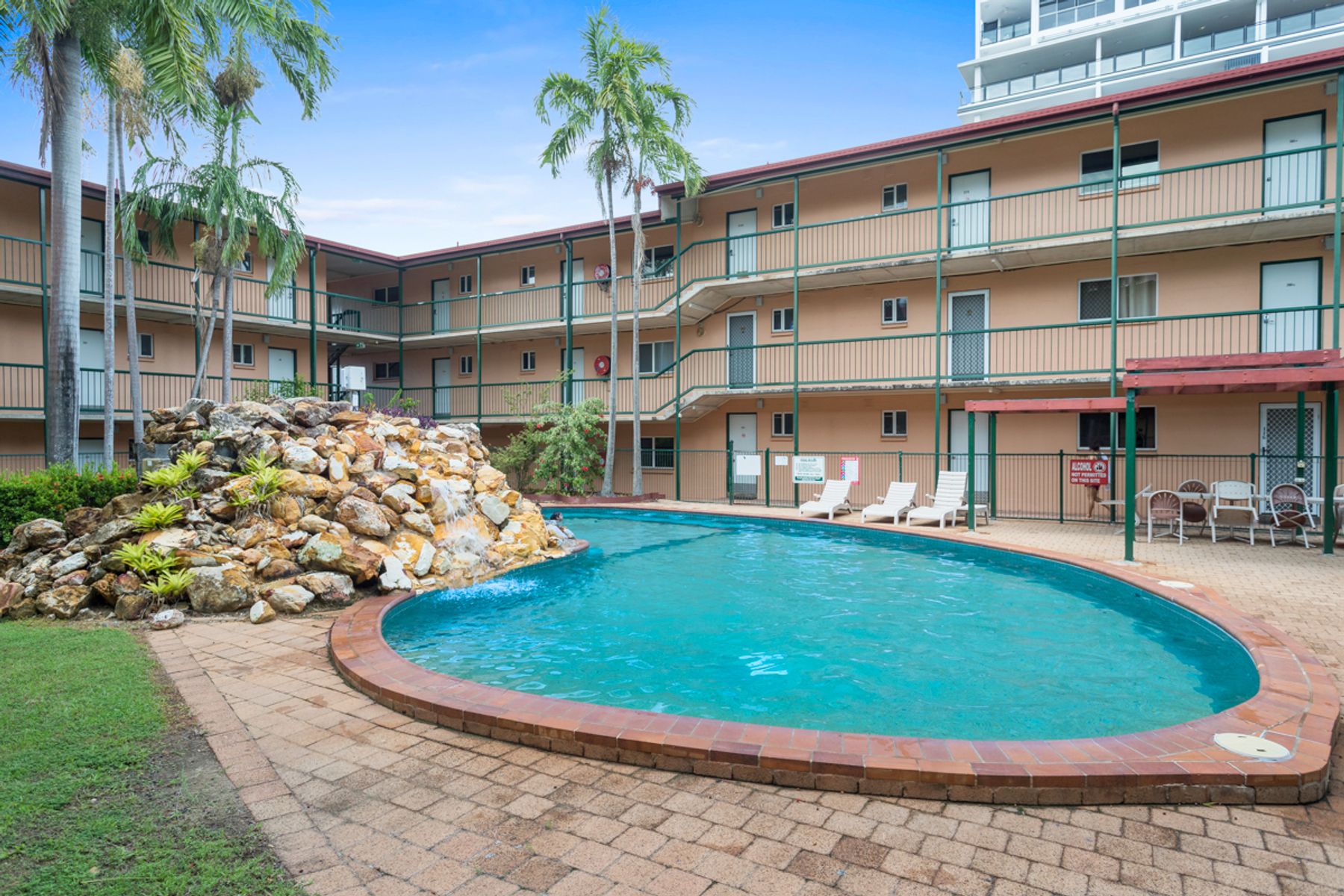 2/7 Finniss Street, Darwin City NT 0800, Darwin City - Thumbnail 2