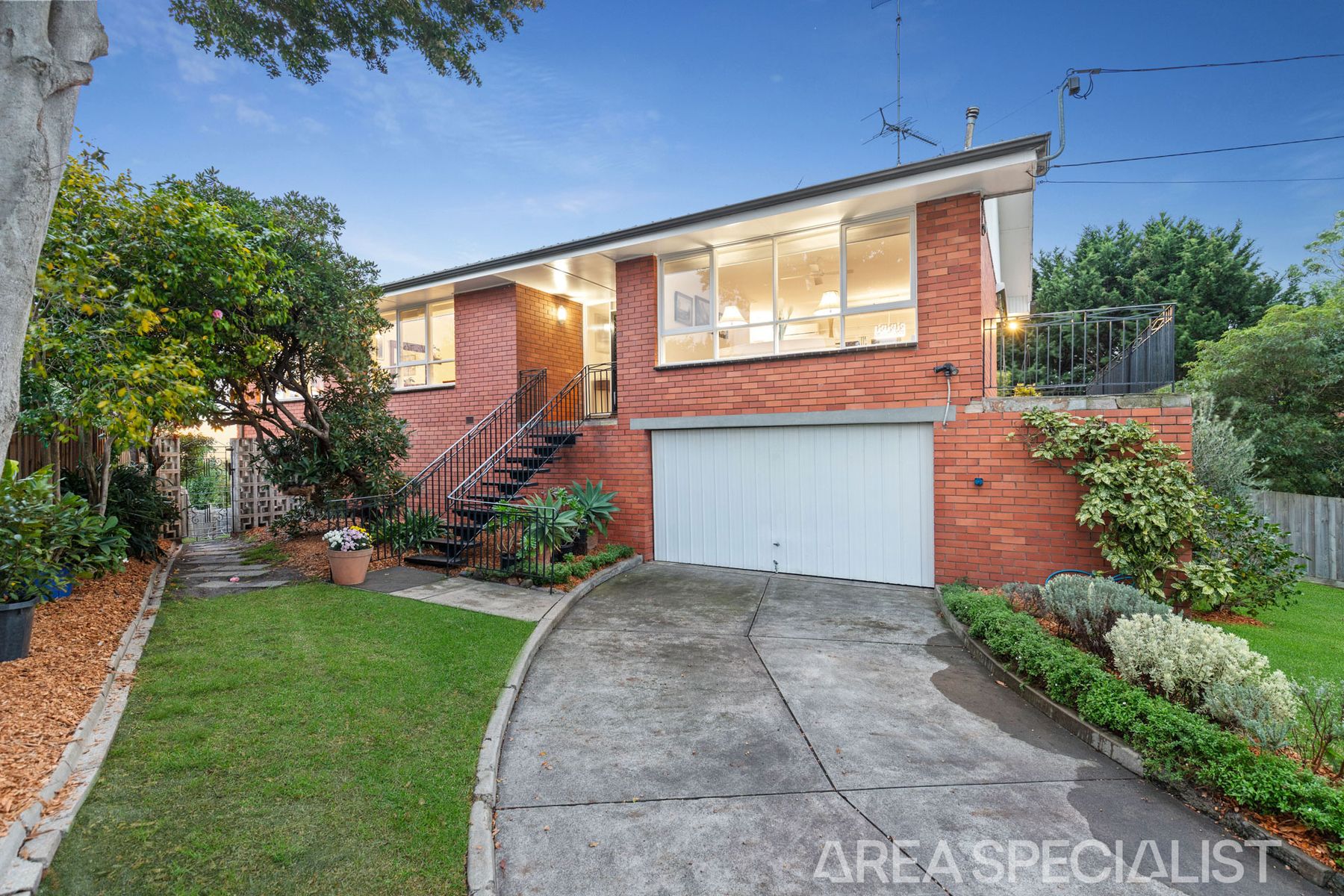 5 Pericoe Street, Frankston, Frankston - Thumbnail 3