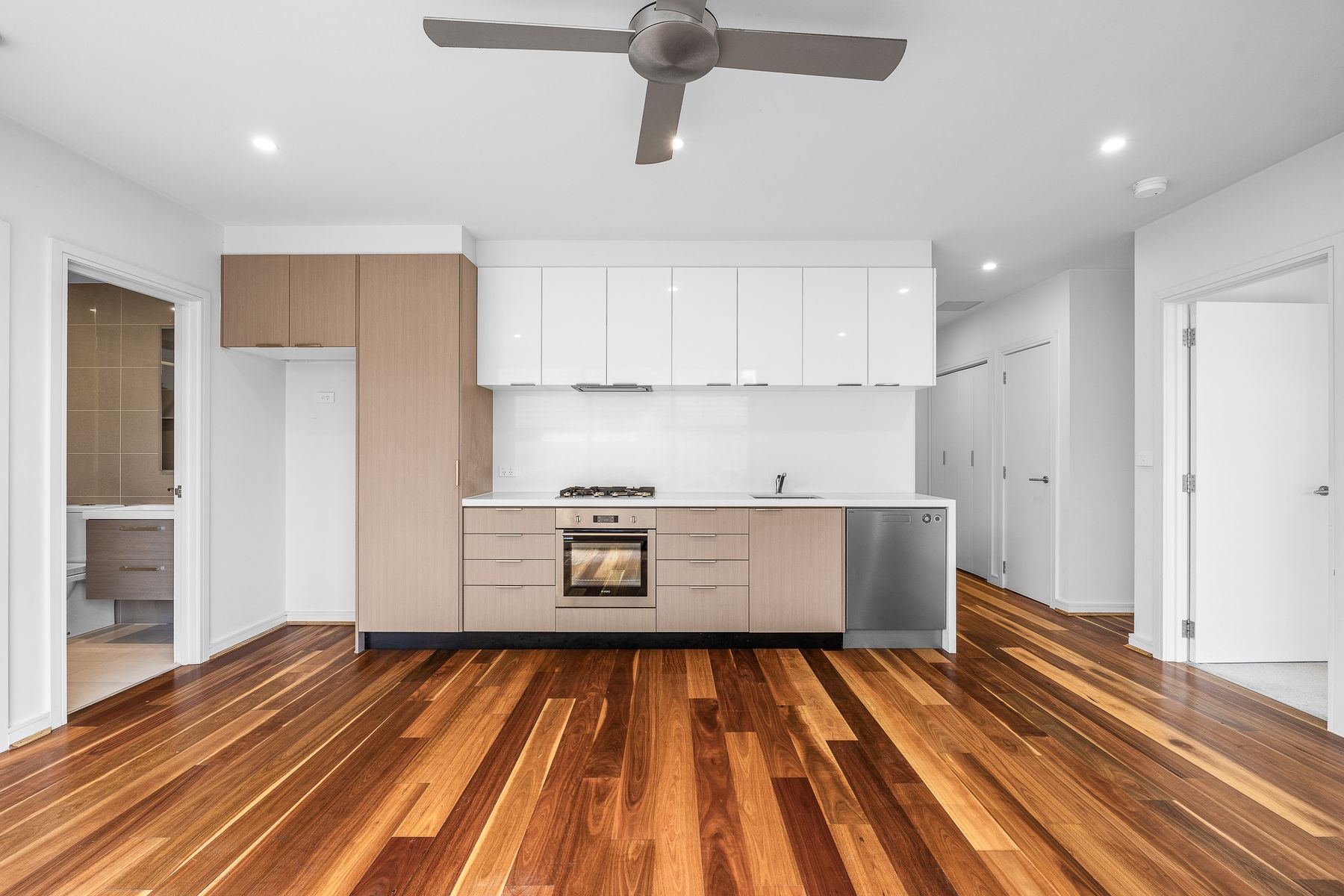 109/326, Burwood - Thumbnail 4