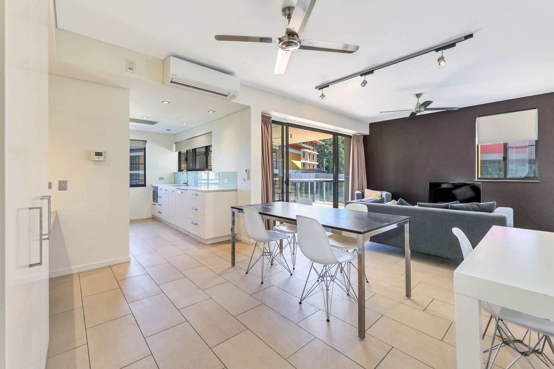 203/19B Kitchener Drive, Darwin City NT 0800, Darwin City - Thumbnail 4